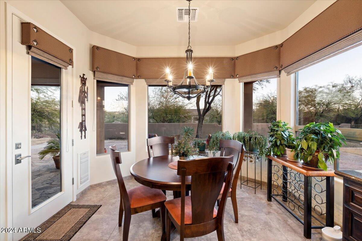 8539 E HIGH POINT Drive