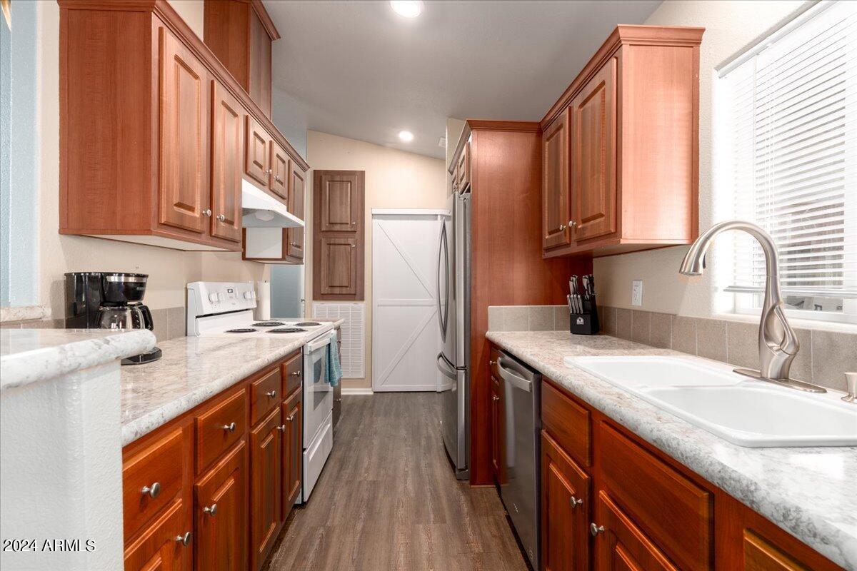 2605 S TOMAHAWK Road Unit: 120