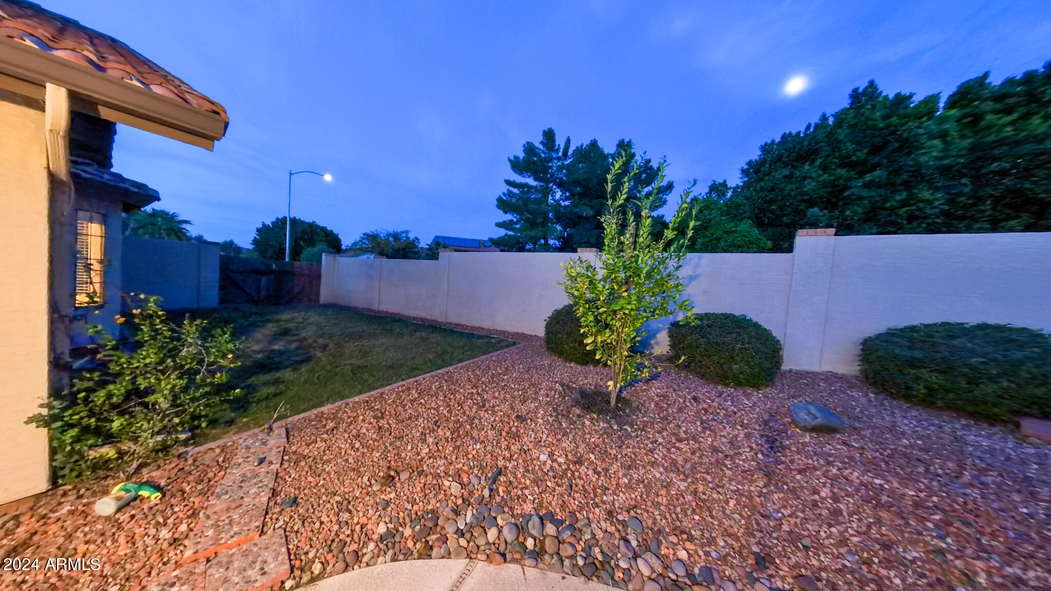 1133 E Le Marche Avenue