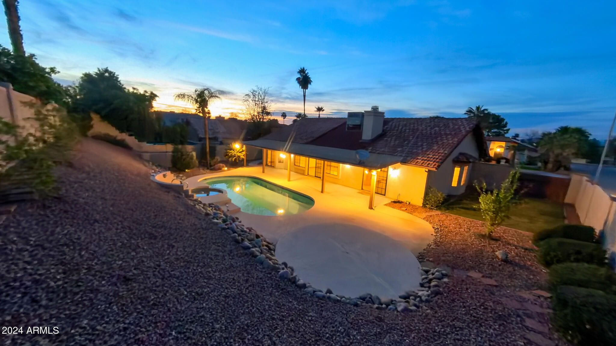 1133 E Le Marche Avenue