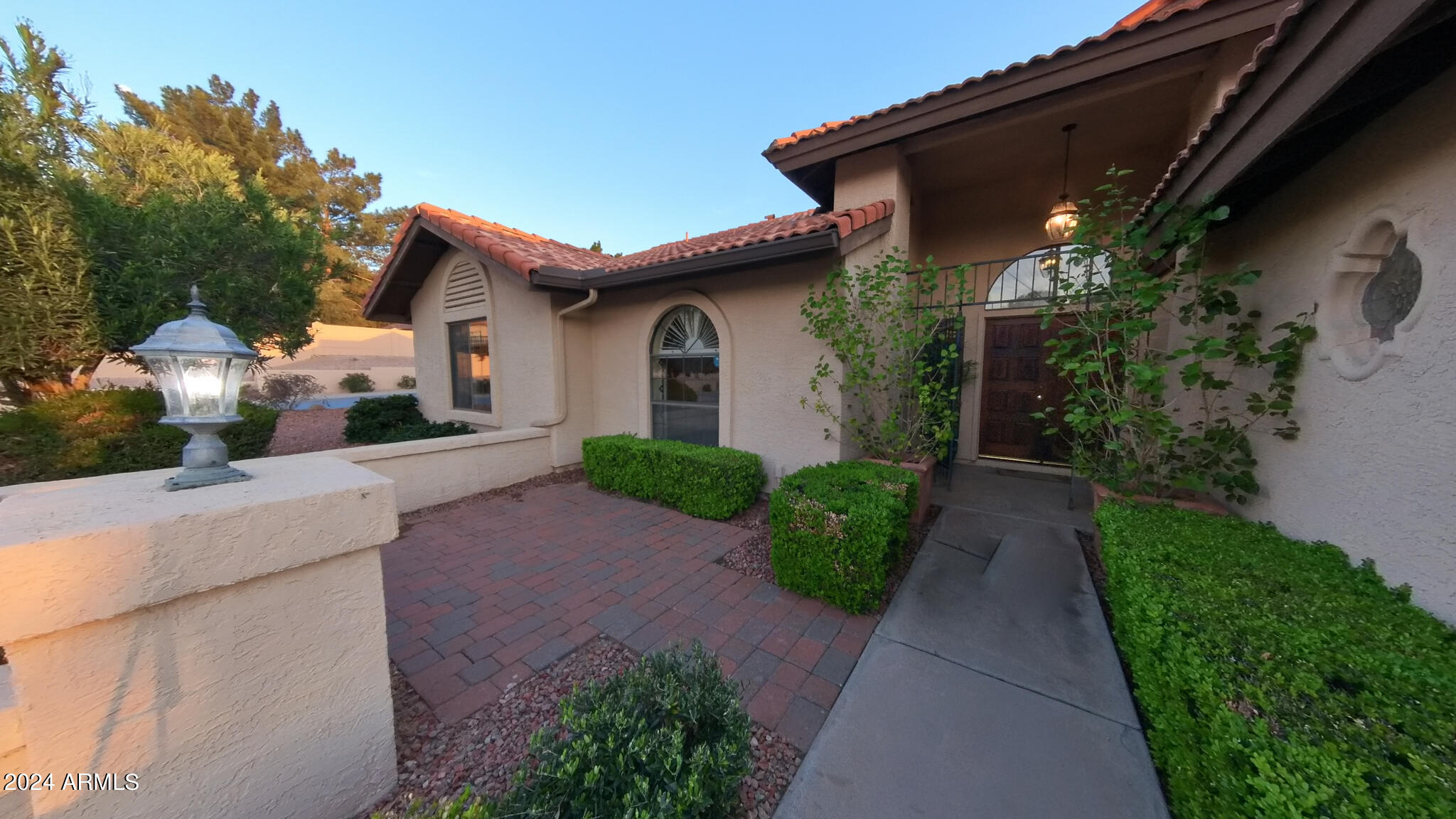 1133 E Le Marche Avenue