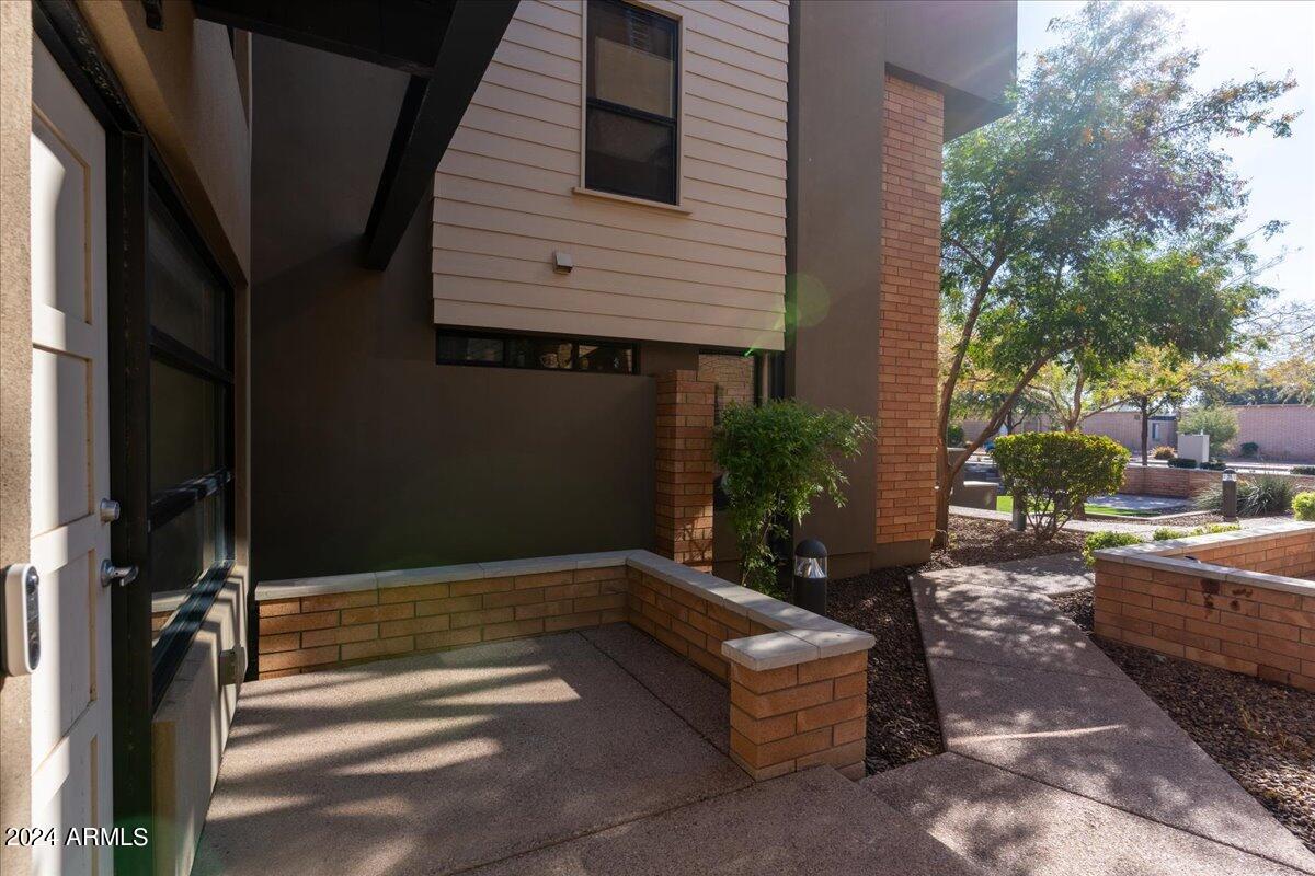 1300 W 5TH Street Unit: 1004
