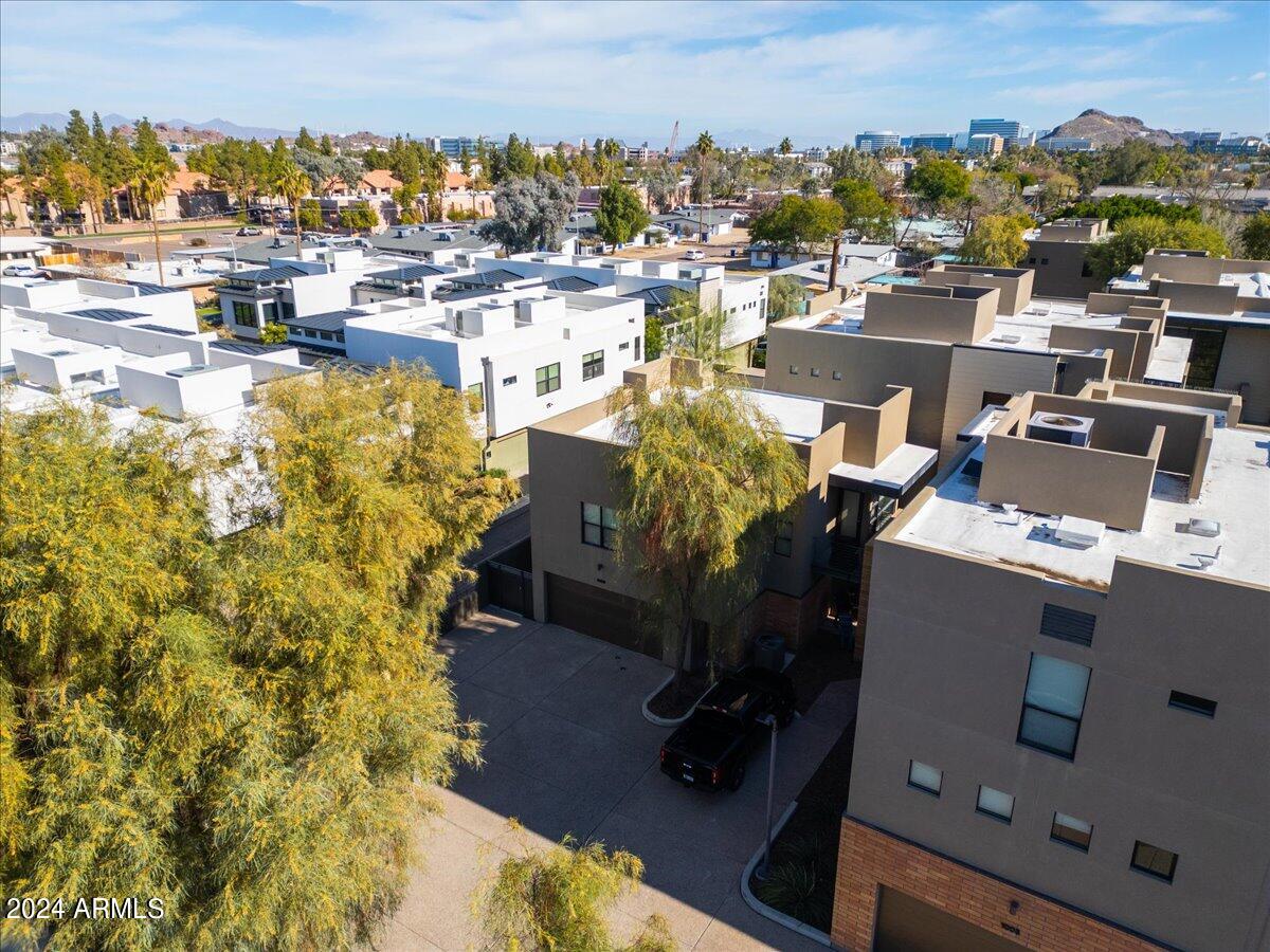 1300 W 5TH Street Unit: 1004