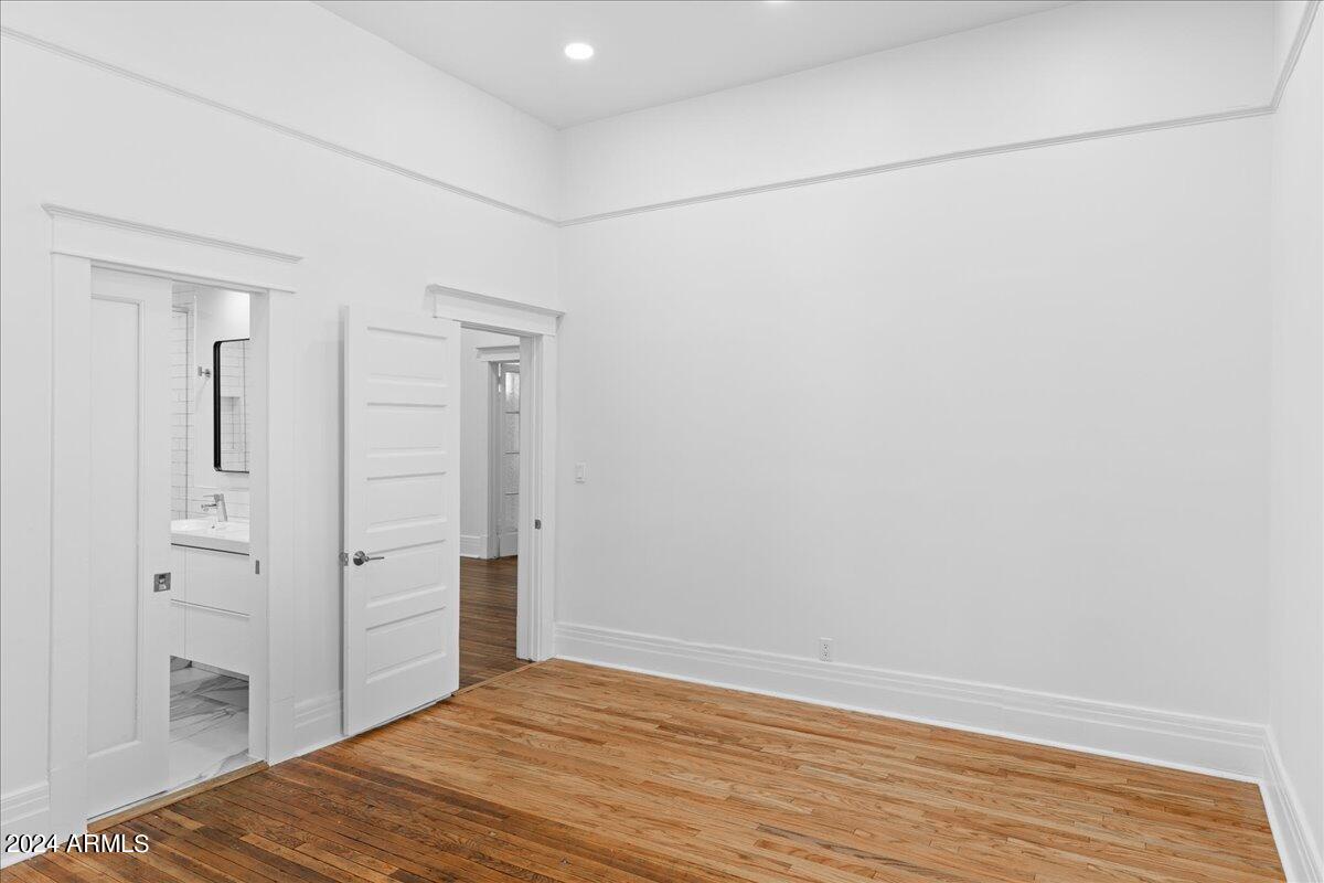 825 N 3RD Avenue