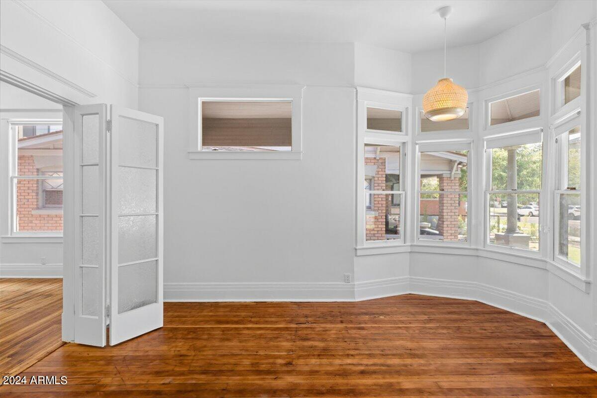 825 N 3RD Avenue