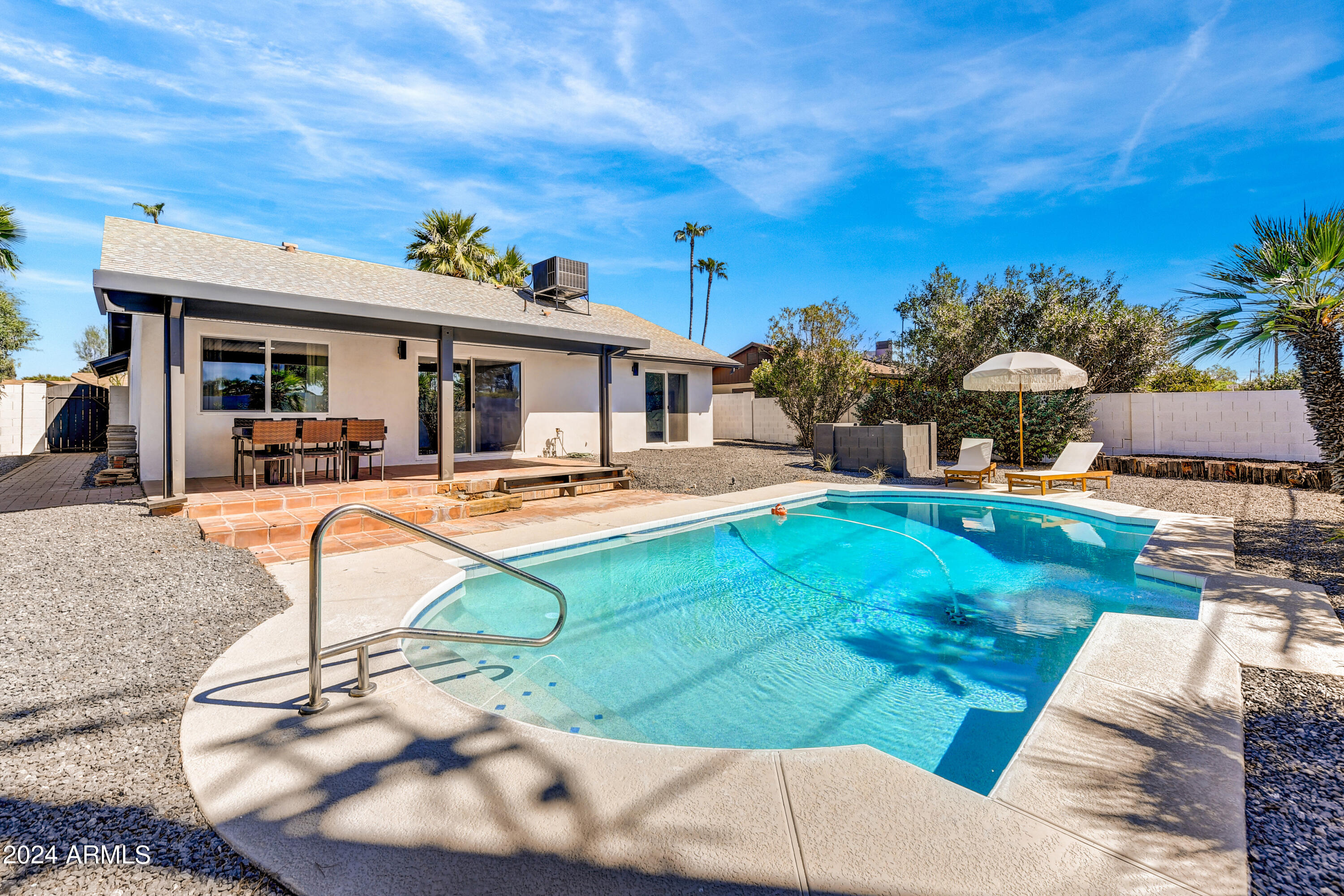 5117 E BECK Lane