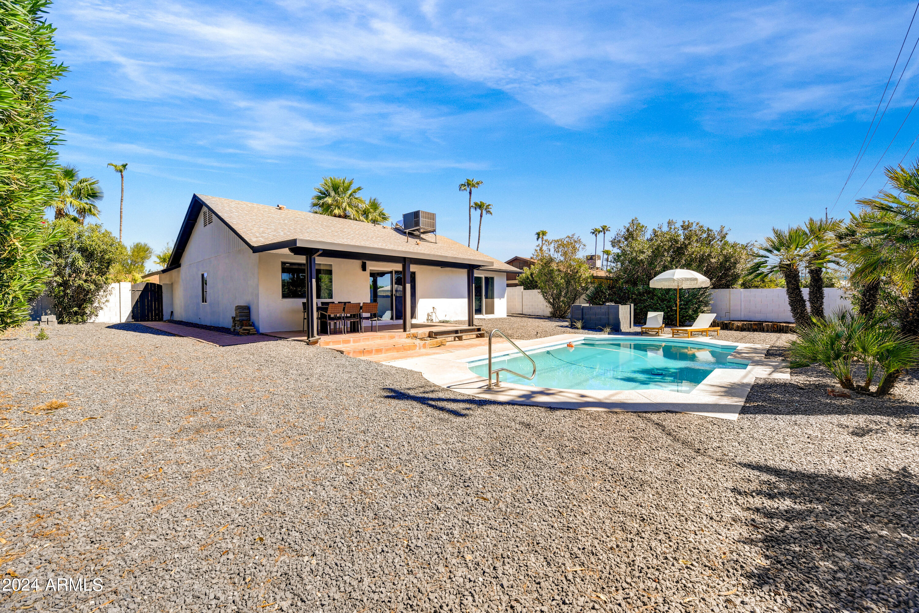 5117 E BECK Lane