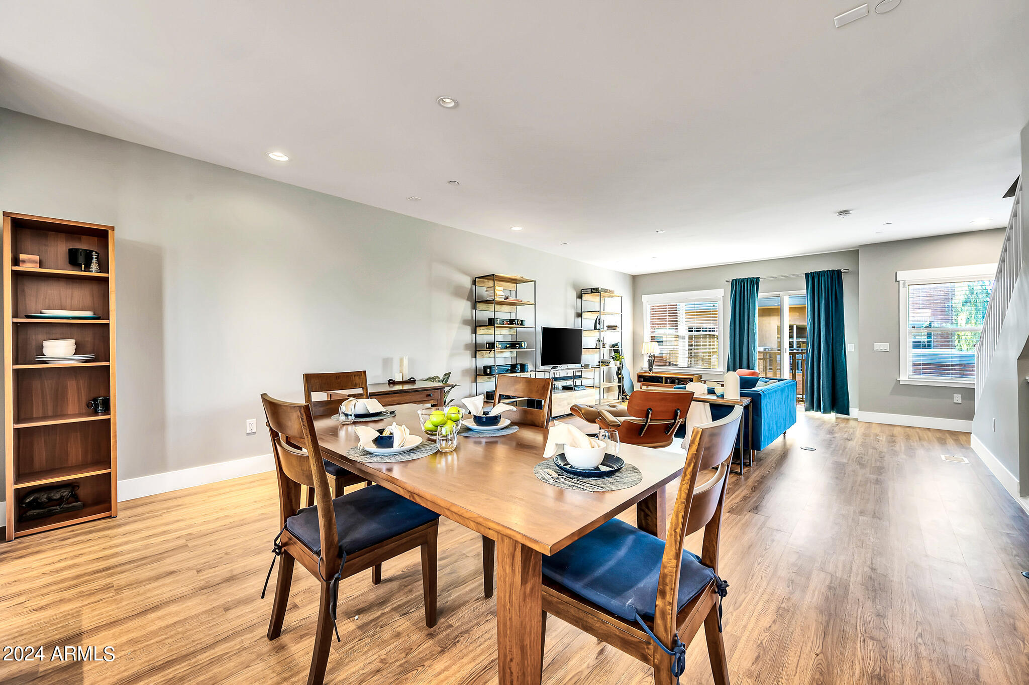 1400 E Bethany Home Road # 19