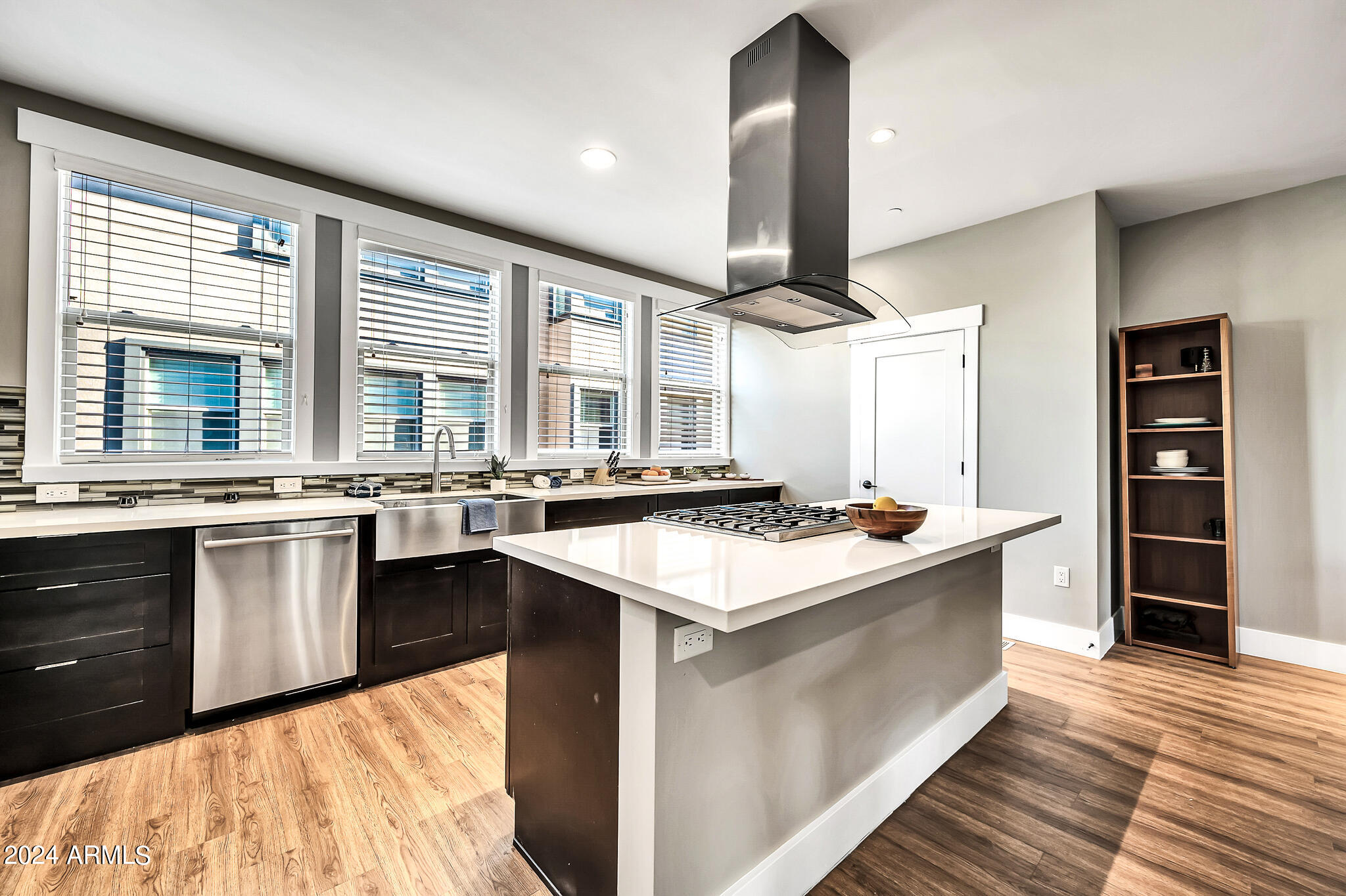 1400 E Bethany Home Road # 19