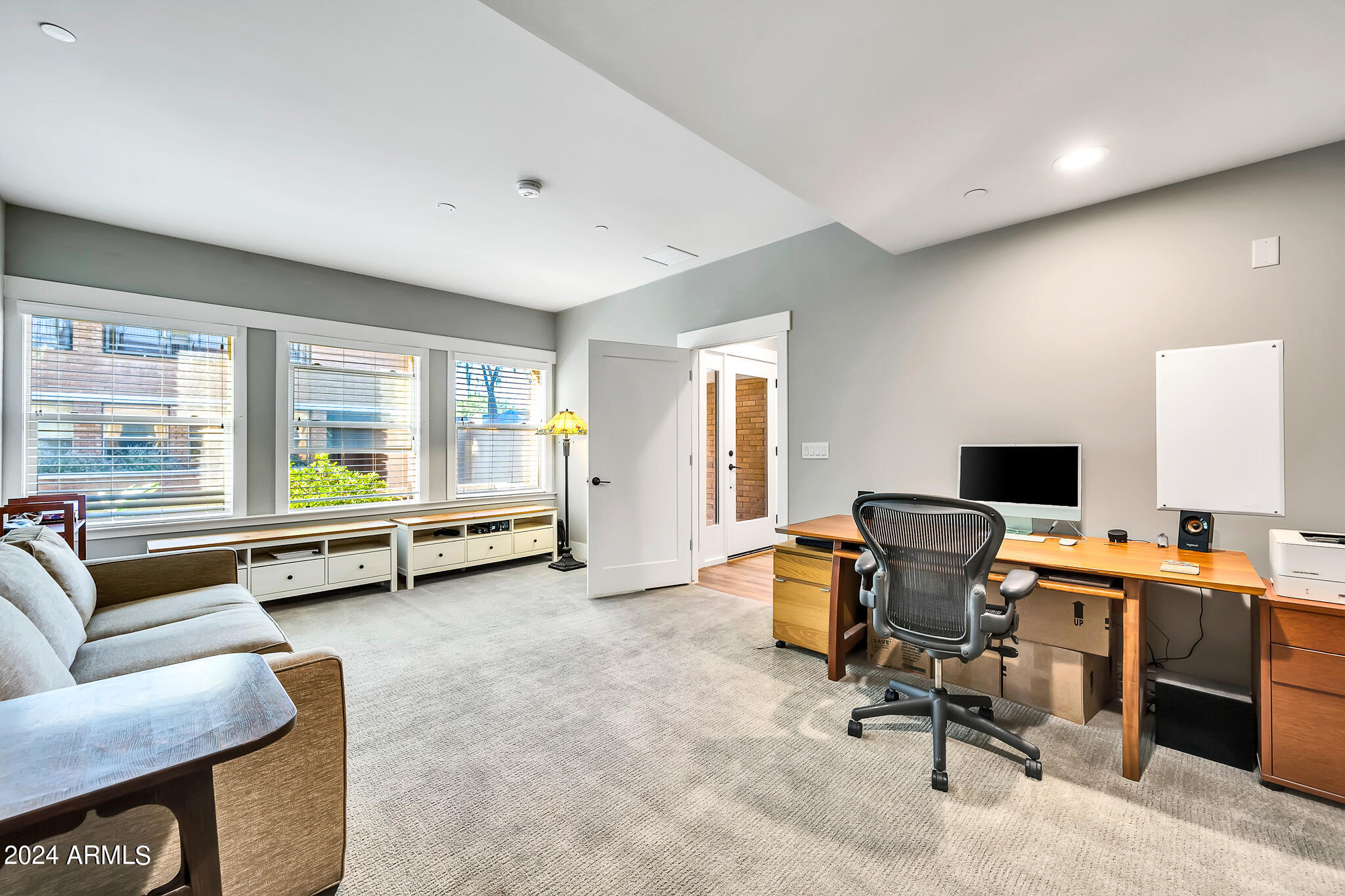 1400 E Bethany Home Road # 19