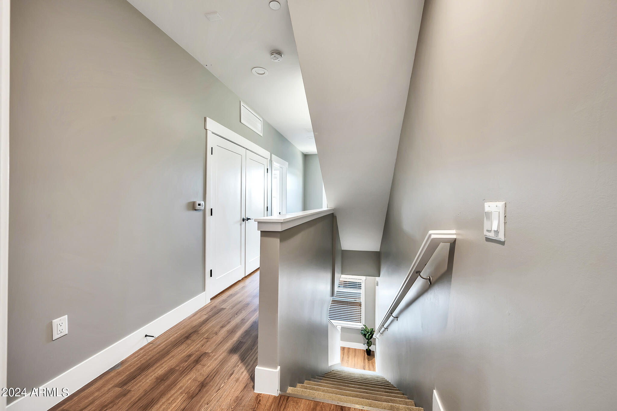 1400 E Bethany Home Road # 19