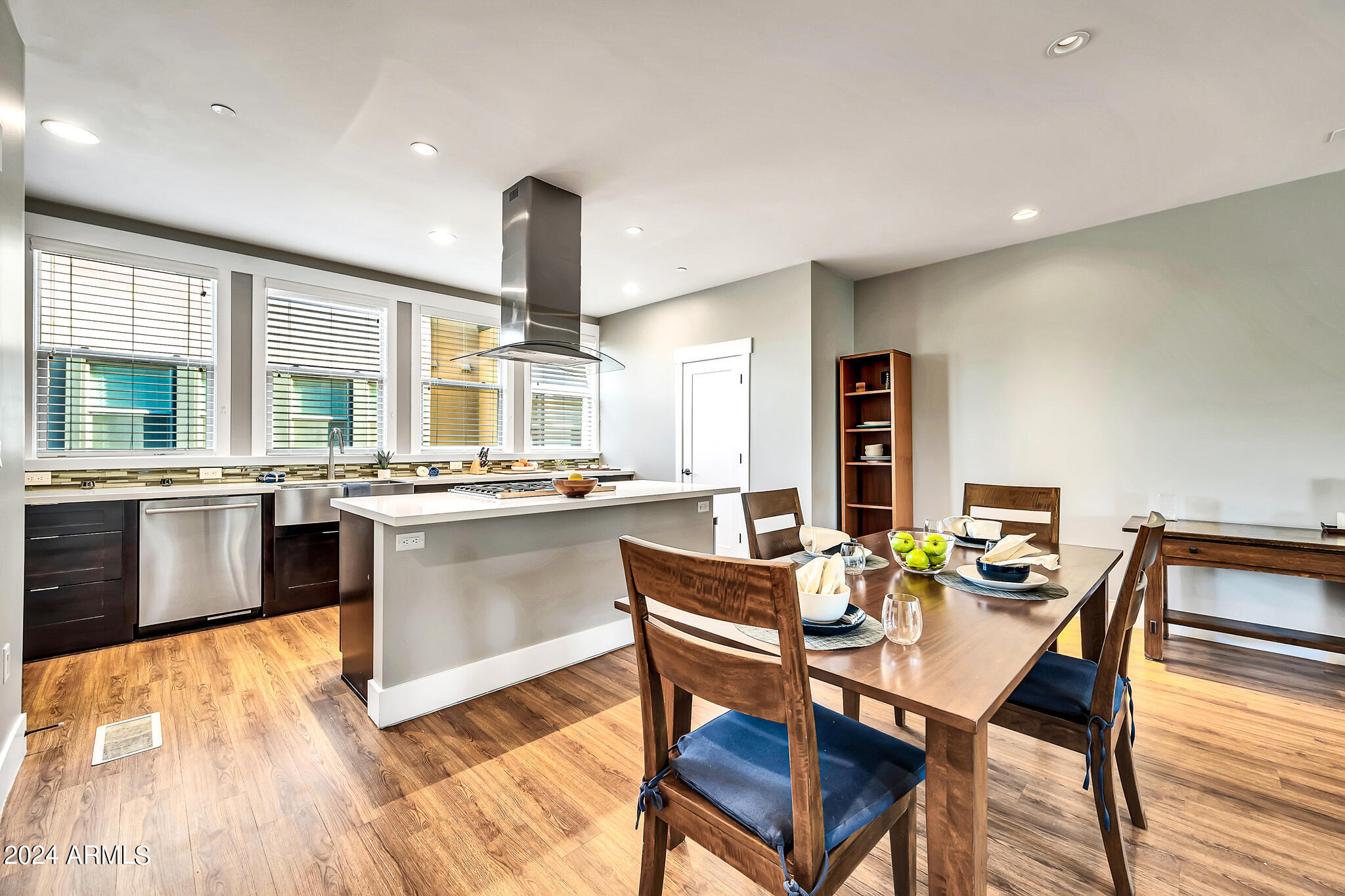 1400 E Bethany Home Road # 19