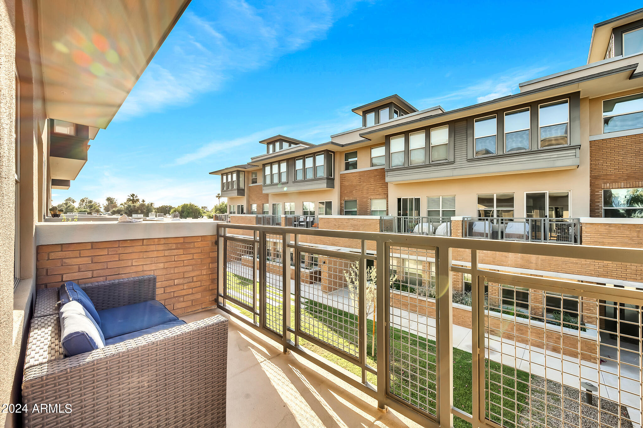 1400 E Bethany Home Road # 19