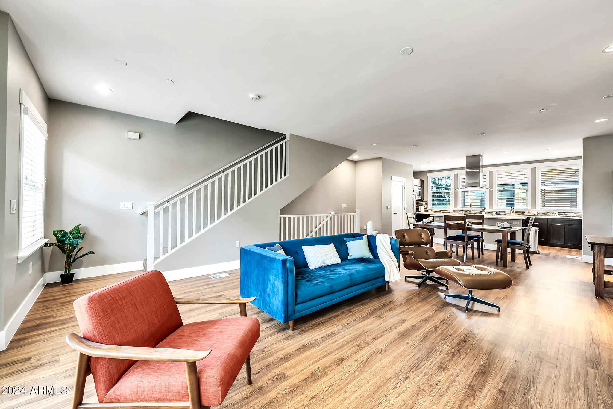 1400 E Bethany Home Road # 19