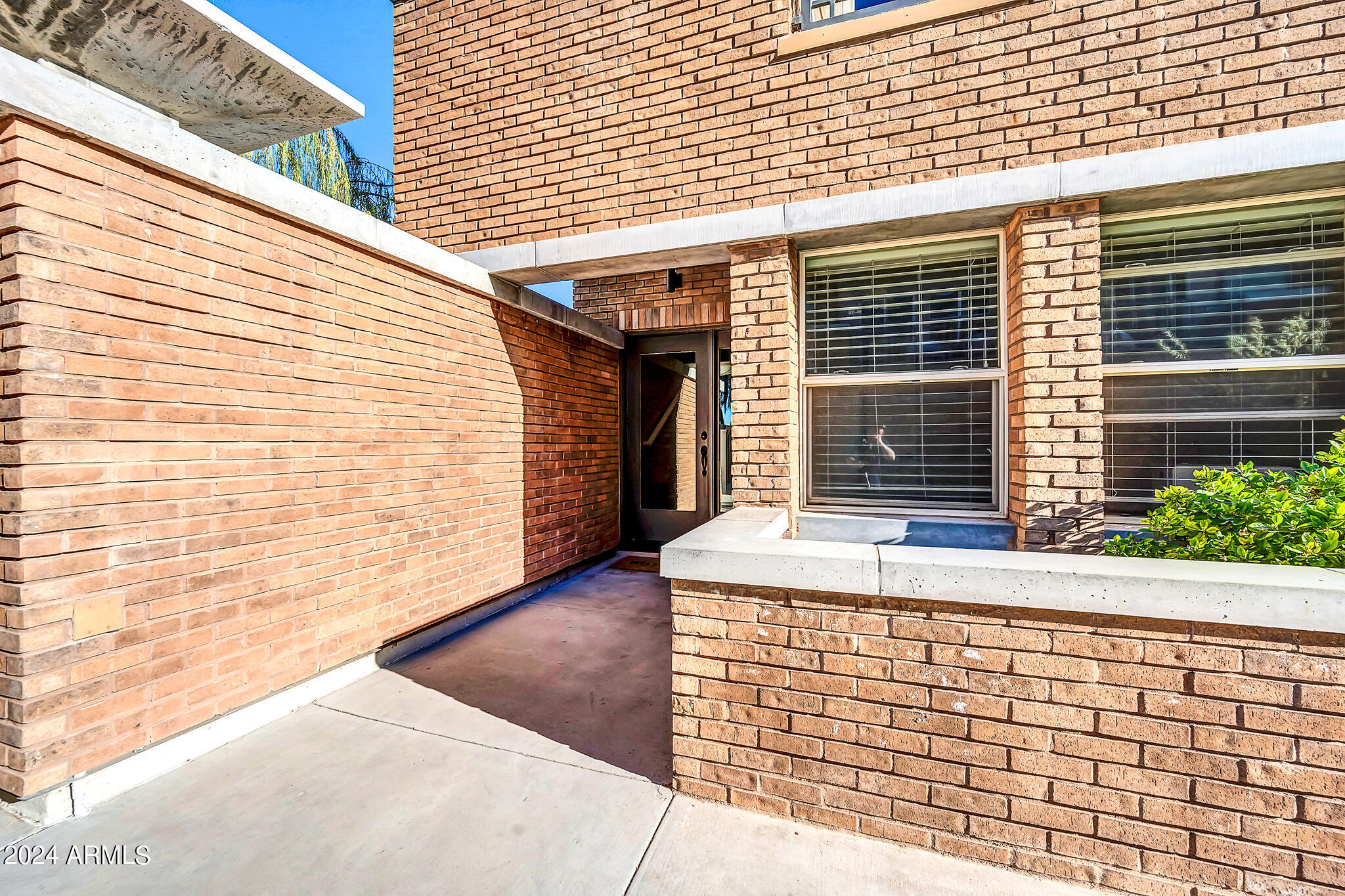 1400 E Bethany Home Road # 19