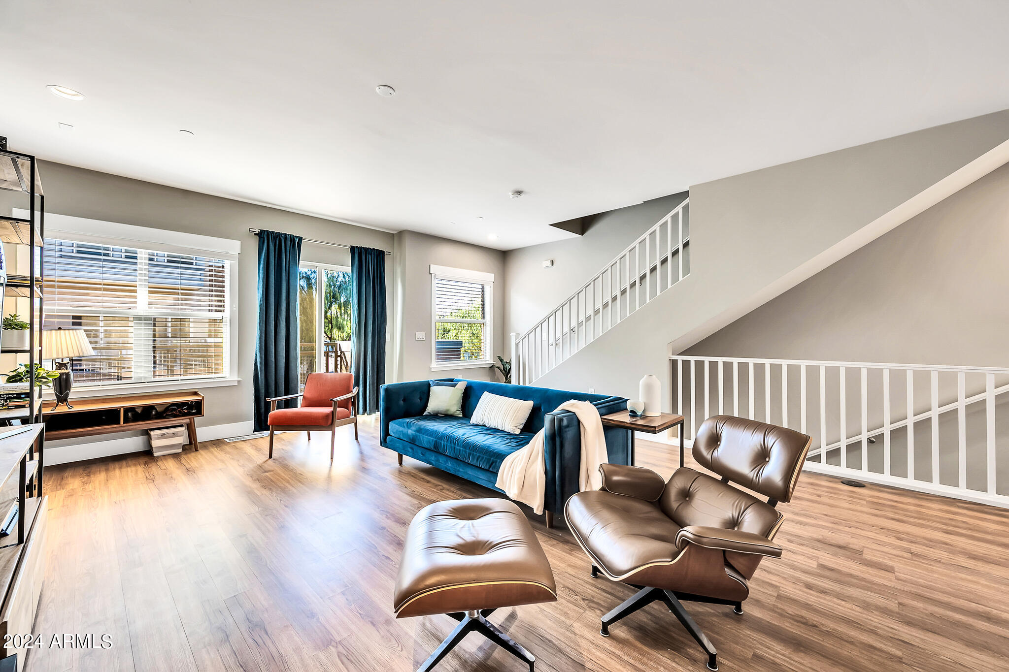 1400 E Bethany Home Road # 19