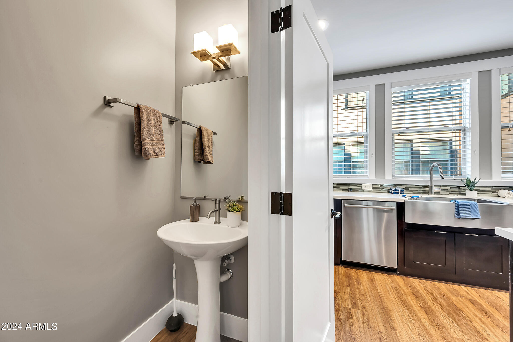 1400 E Bethany Home Road # 19