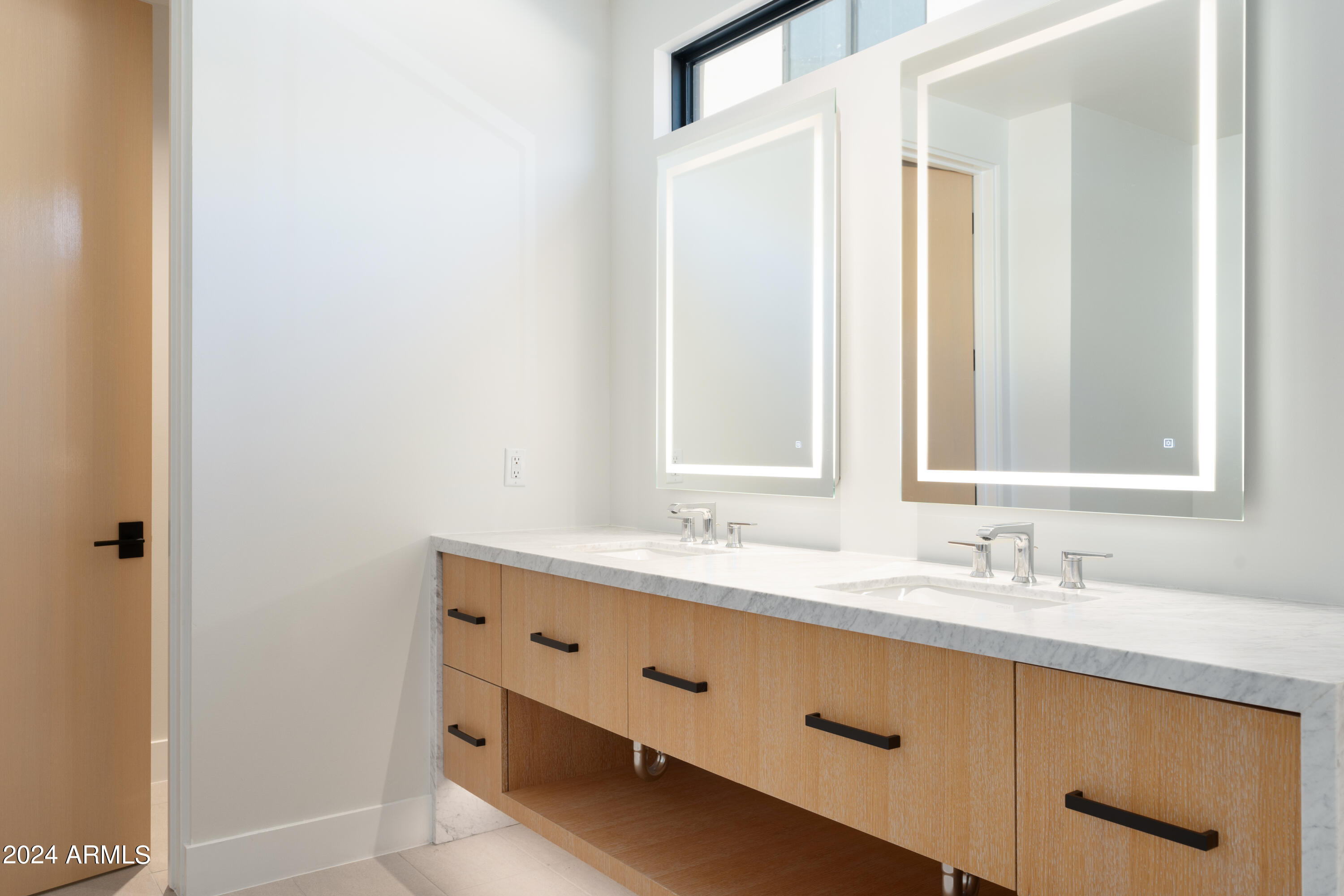 6321 E Phoenician Boulevard # 11
