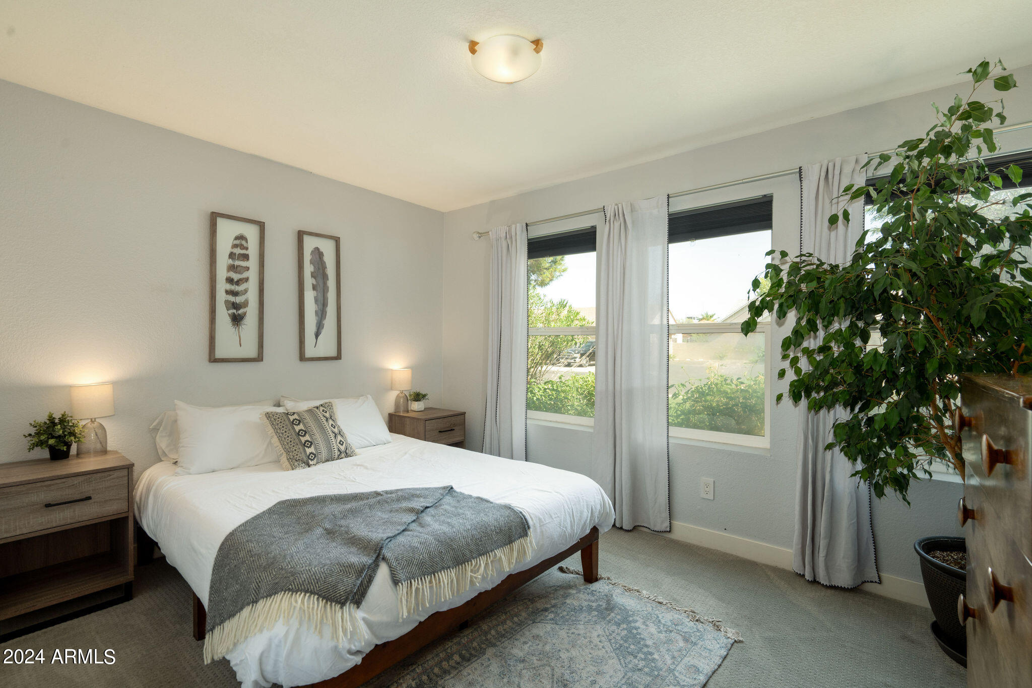 3612 W SARAGOSA Street