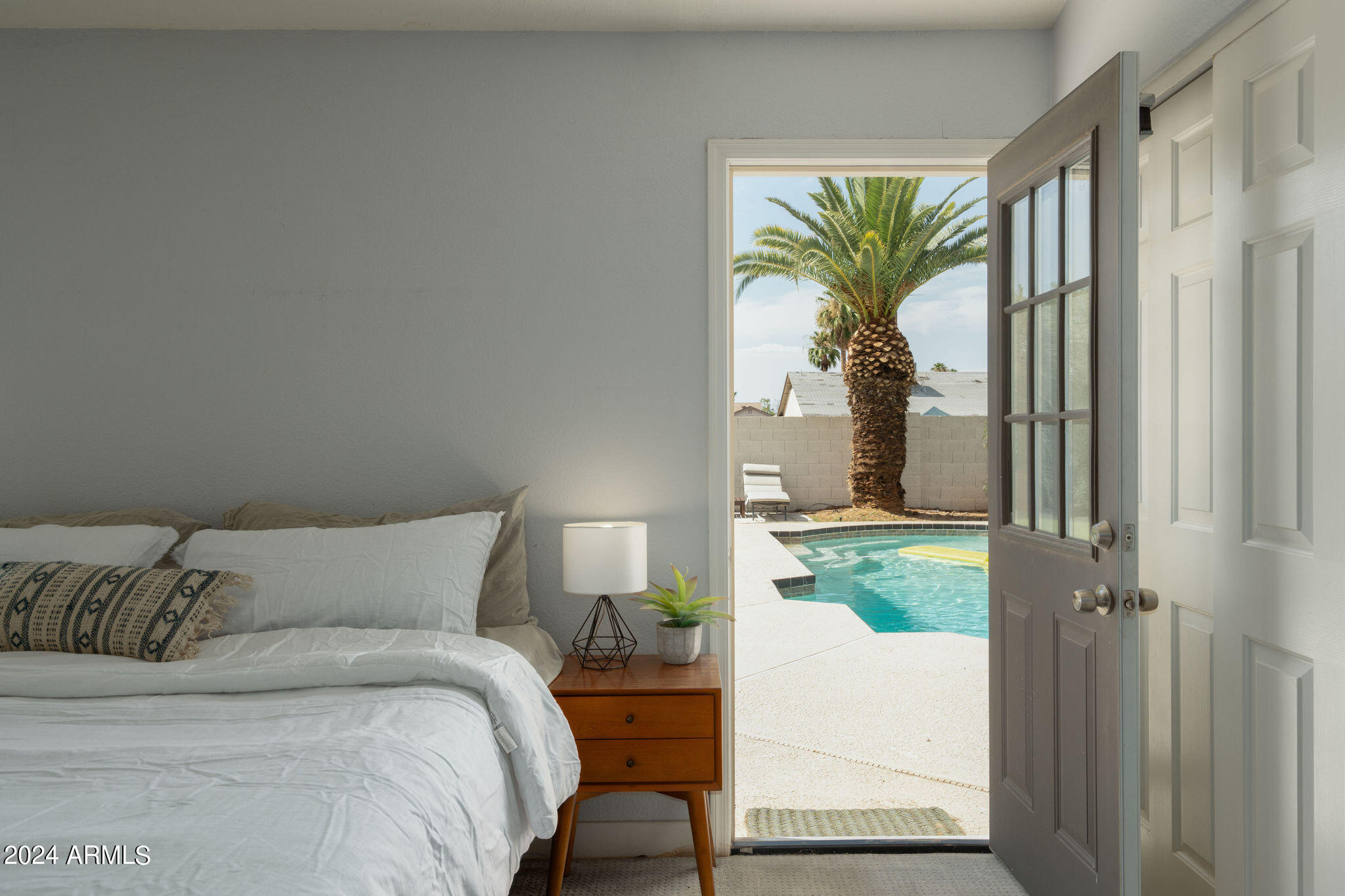 3612 W SARAGOSA Street