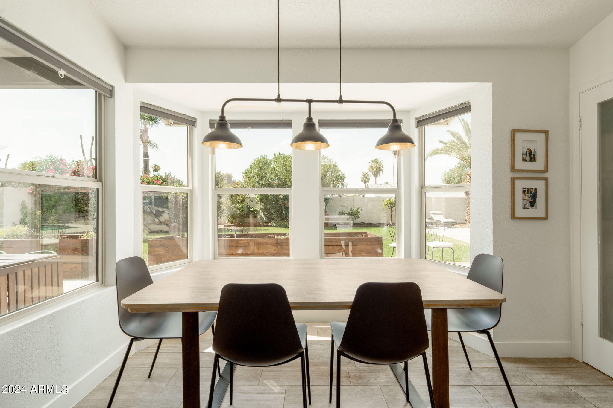 3612 W SARAGOSA Street