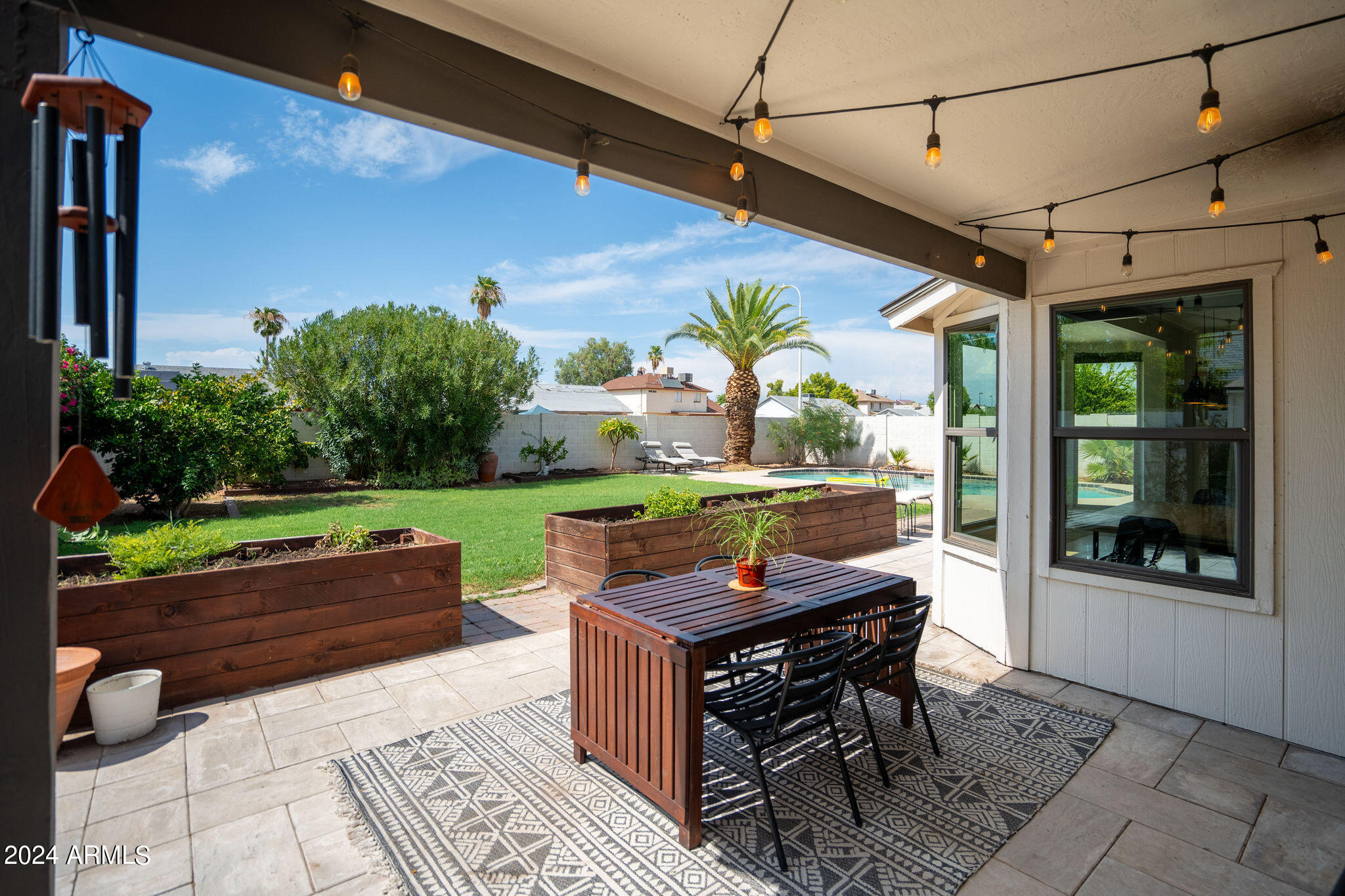 3612 W SARAGOSA Street