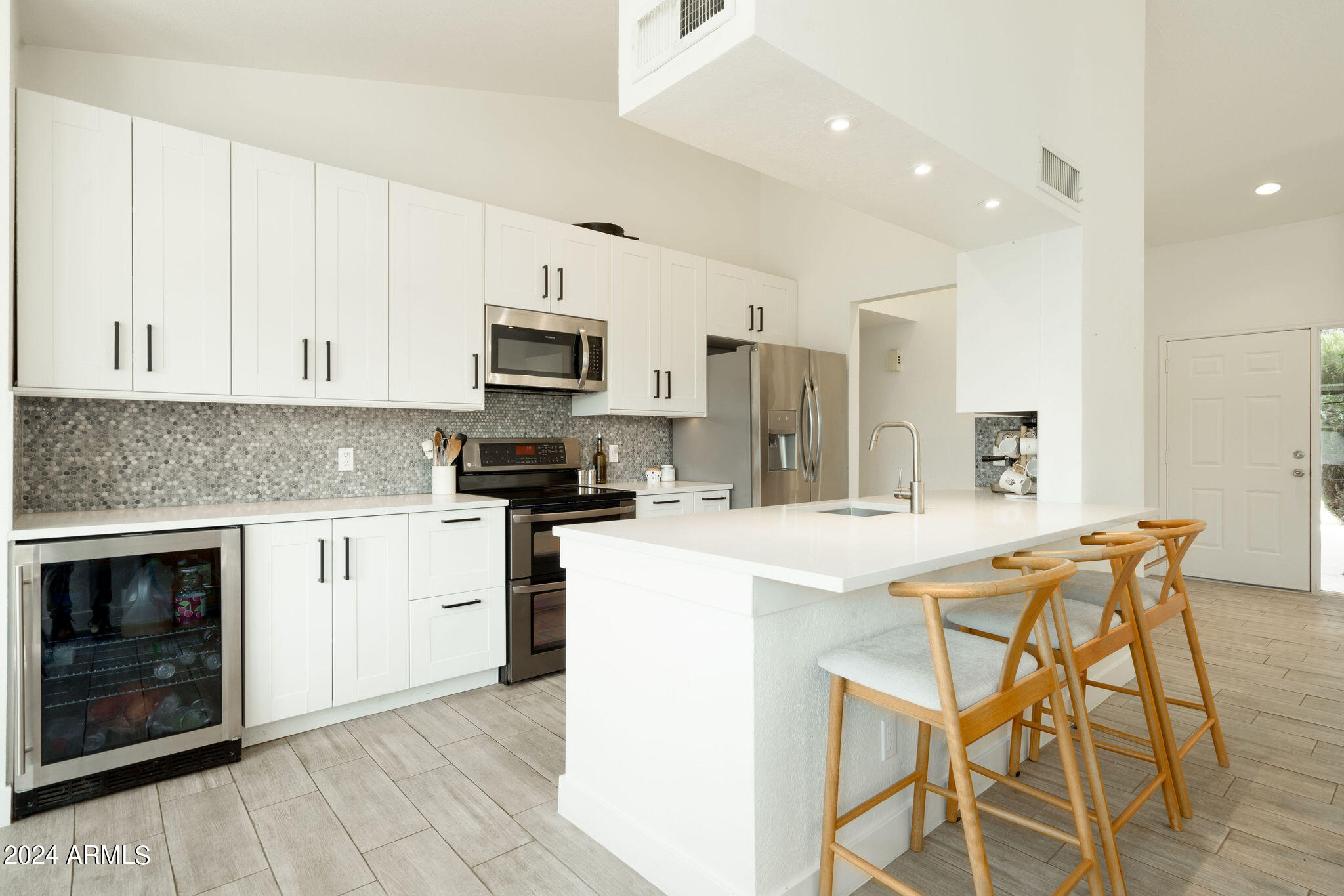 3612 W SARAGOSA Street