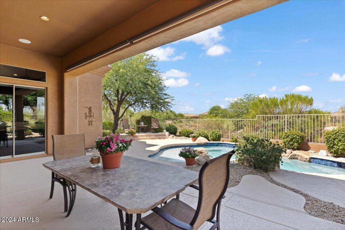 9314 E PRAIRIE Circle