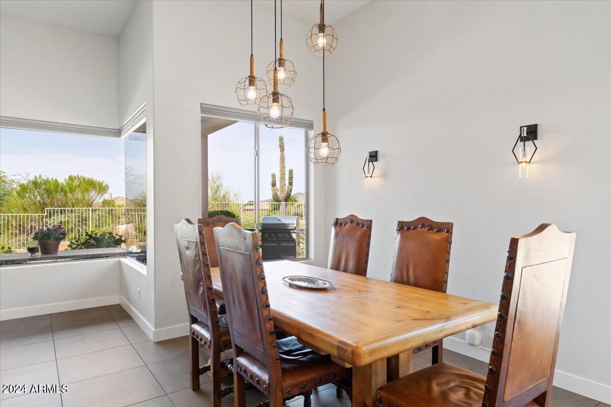 9314 E PRAIRIE Circle