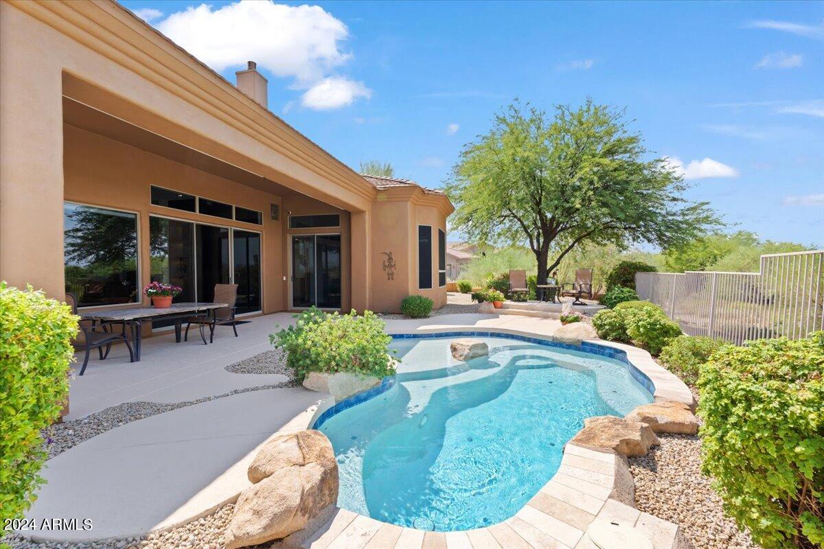 9314 E PRAIRIE Circle