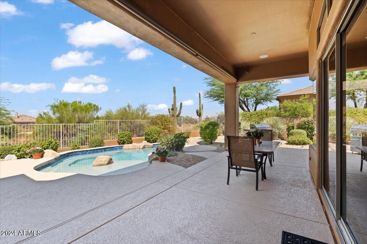 9314 E PRAIRIE Circle