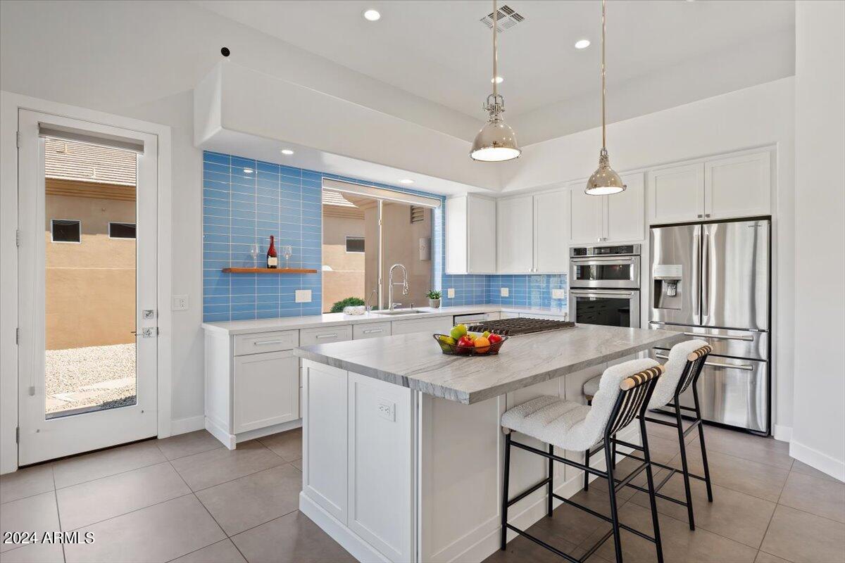 9314 E PRAIRIE Circle