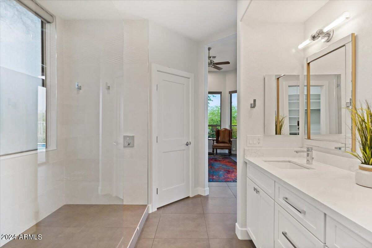 9314 E PRAIRIE Circle