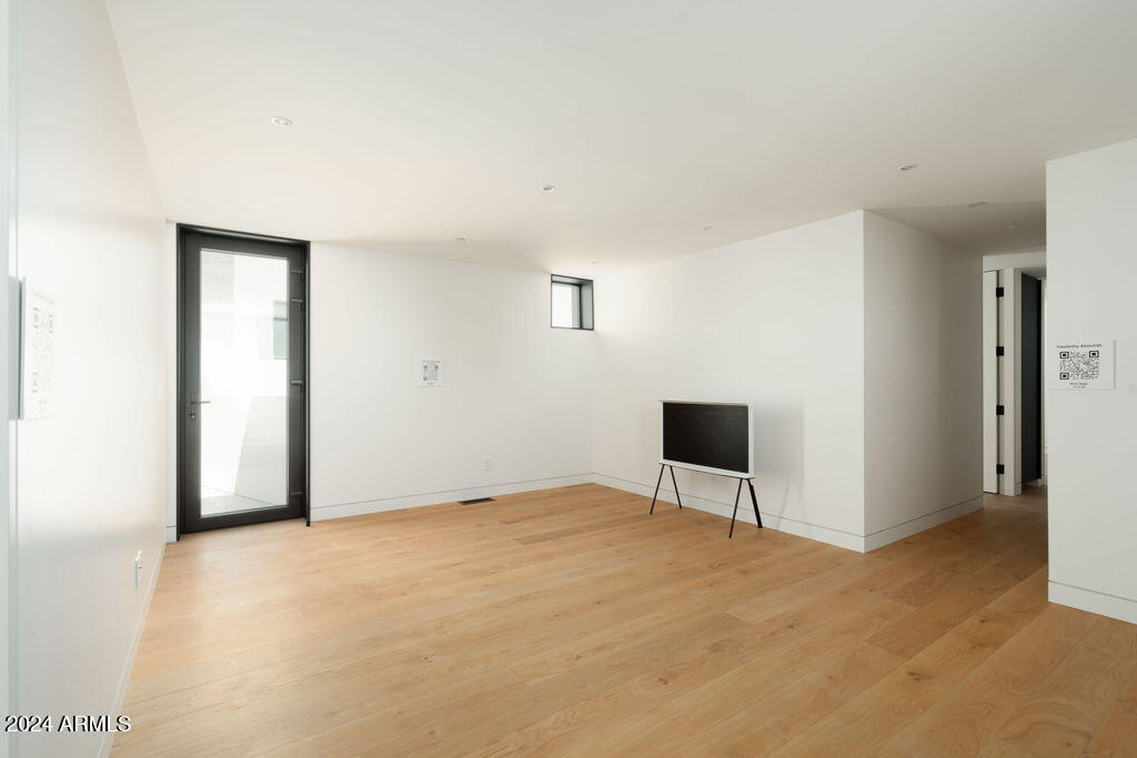 1740 E OCOTILLO Road # 3