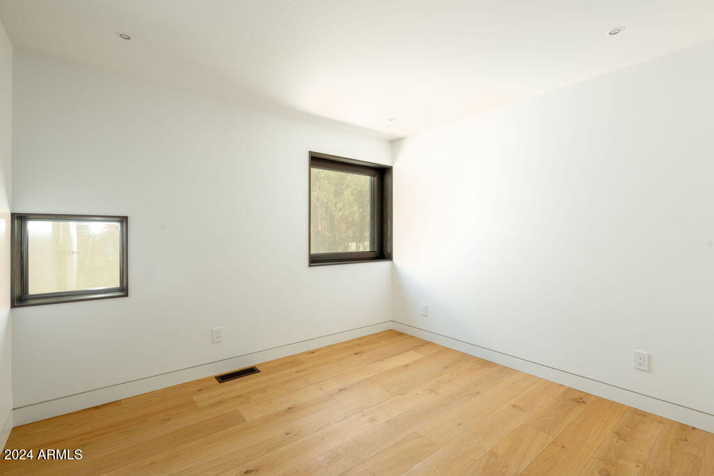 1740 E OCOTILLO Road # 3