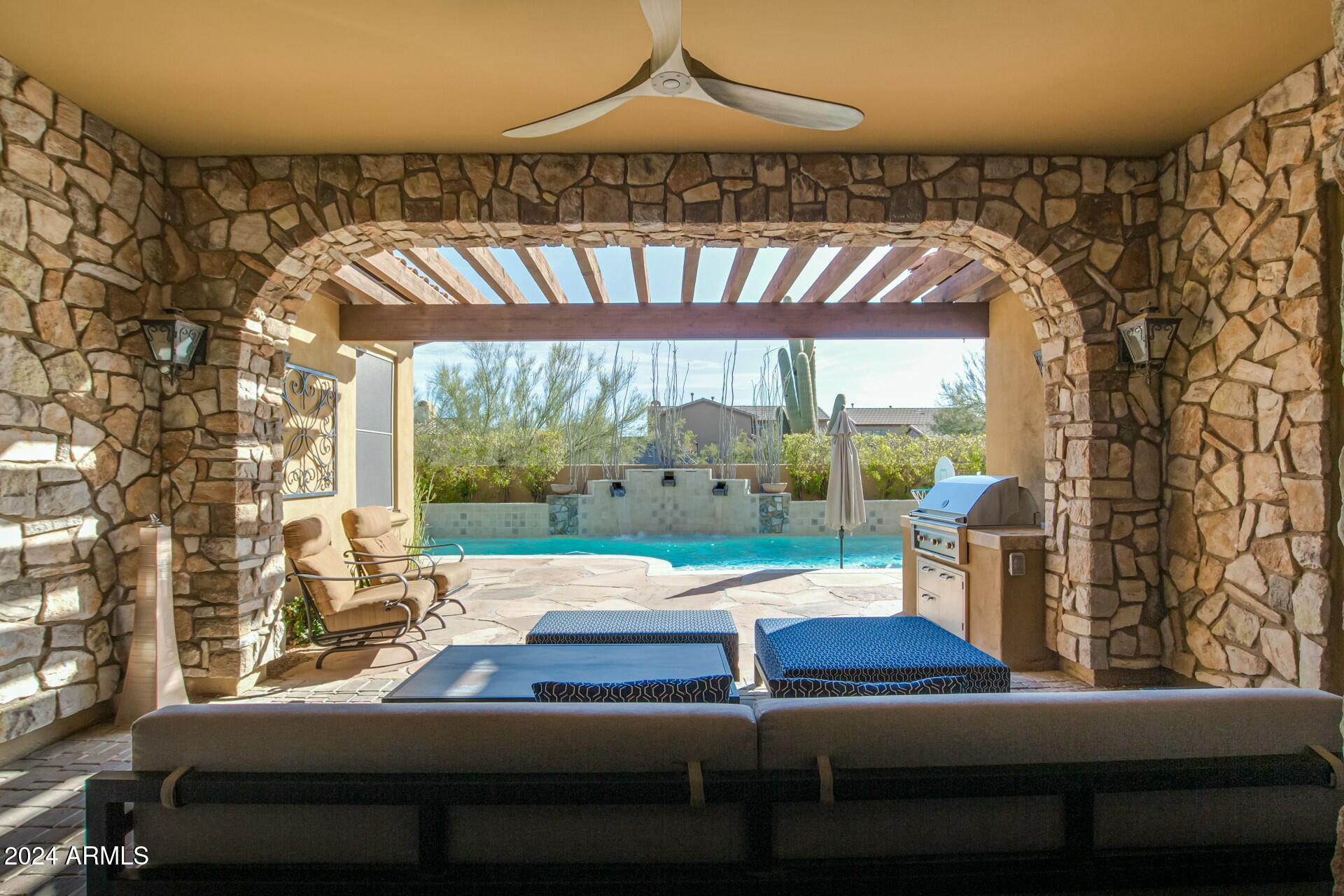 9413 E DESERT VILLAGE Drive