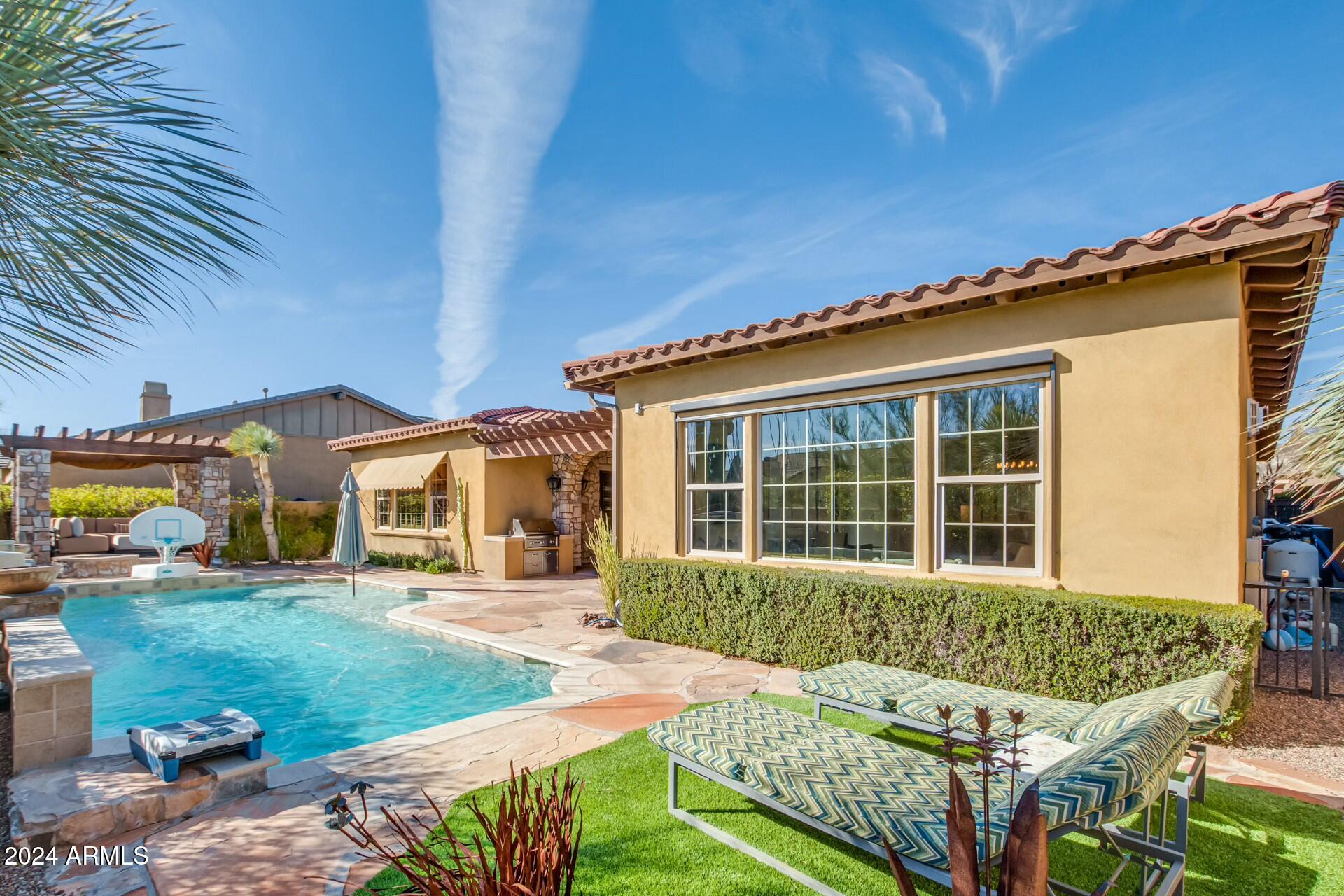 9413 E DESERT VILLAGE Drive