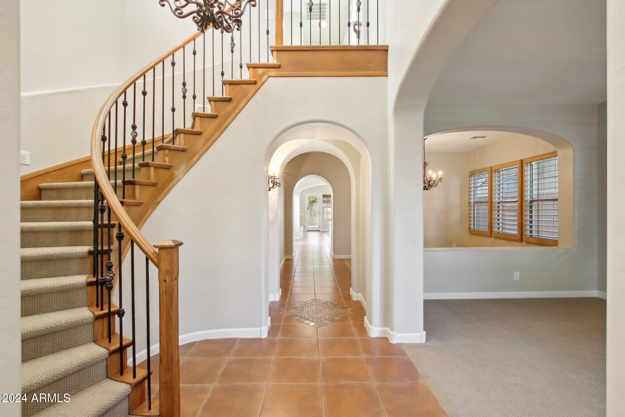 9344 E VIA DE VAQUERO Drive