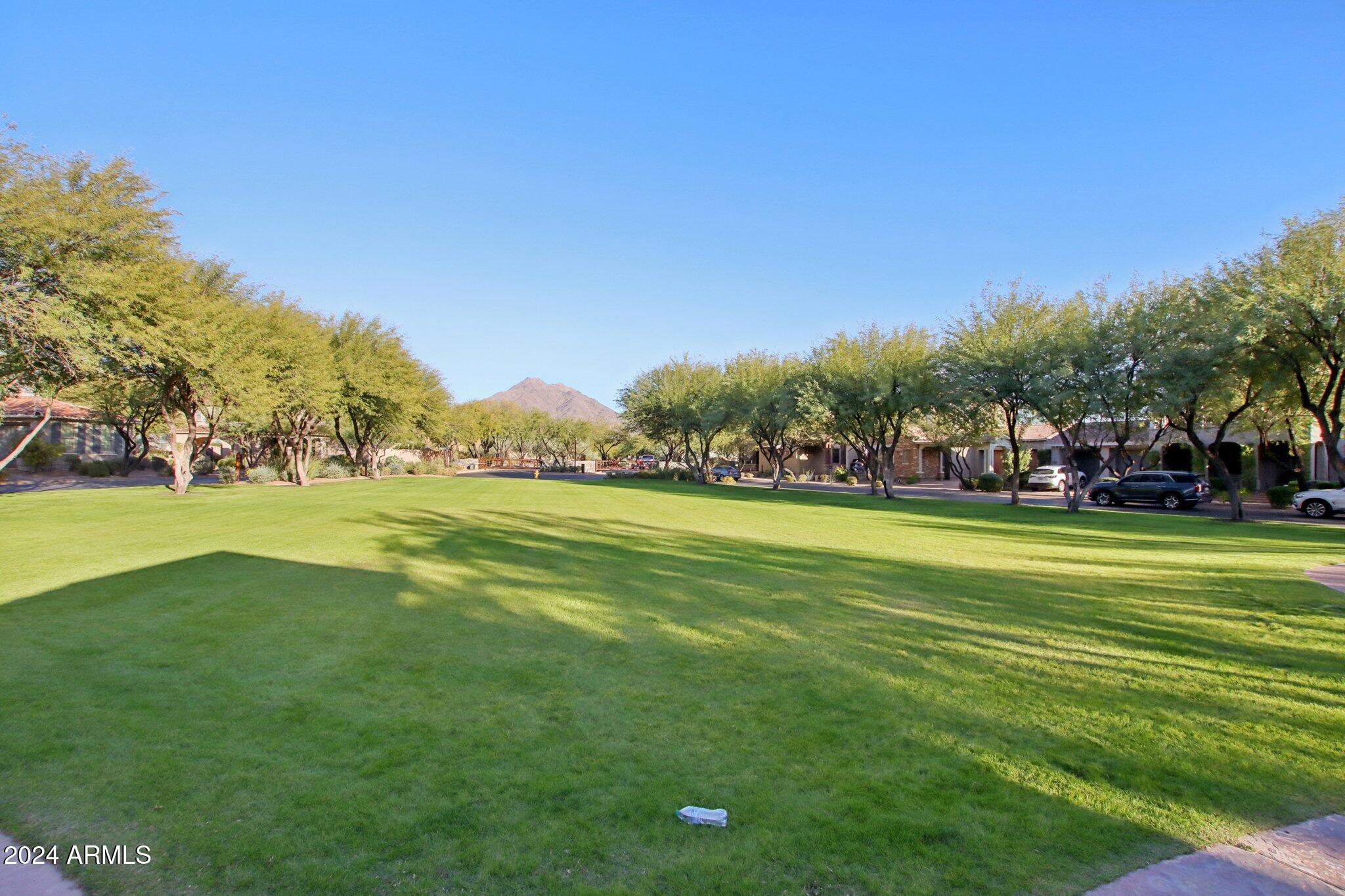 9344 E VIA DE VAQUERO Drive