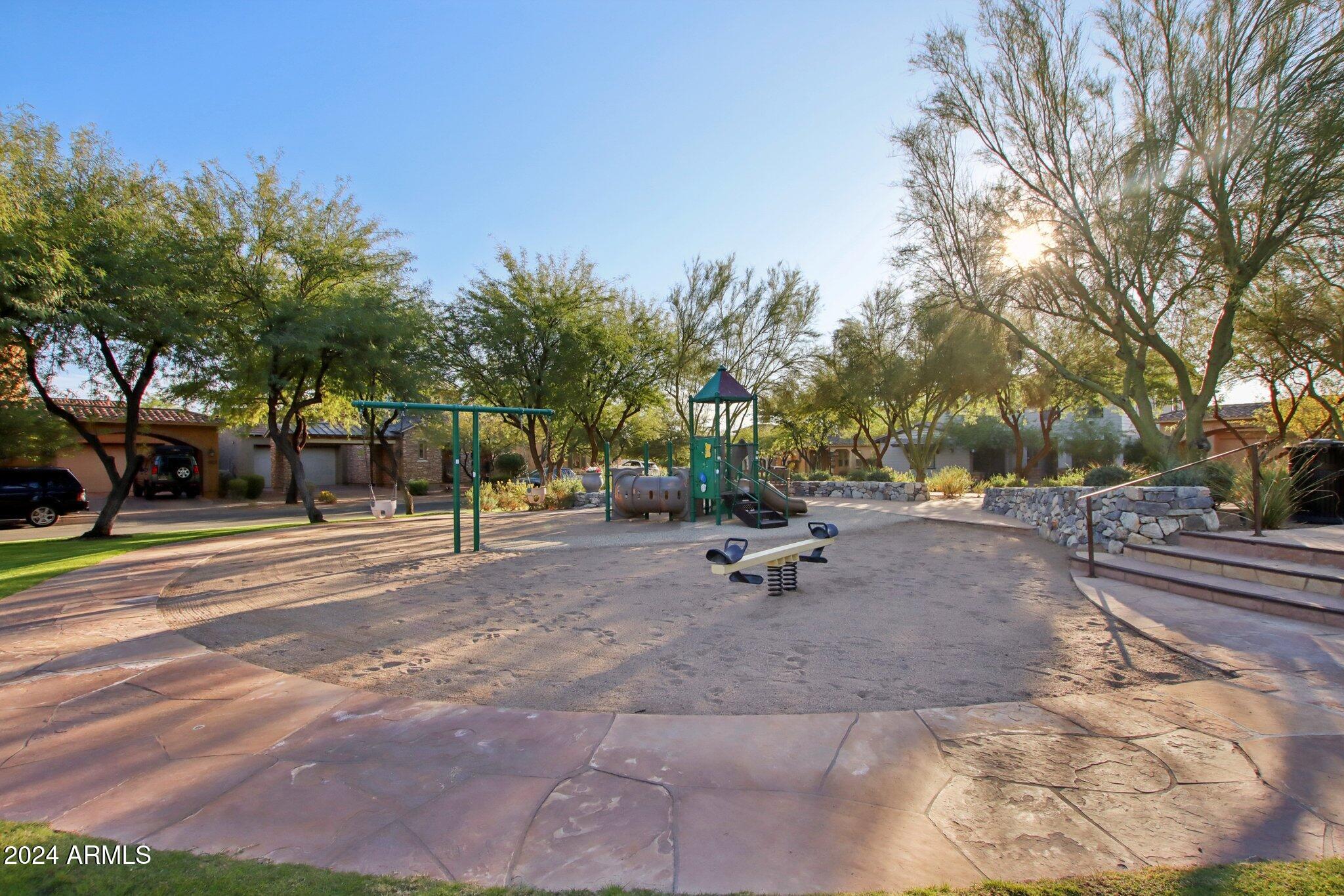 9344 E VIA DE VAQUERO Drive