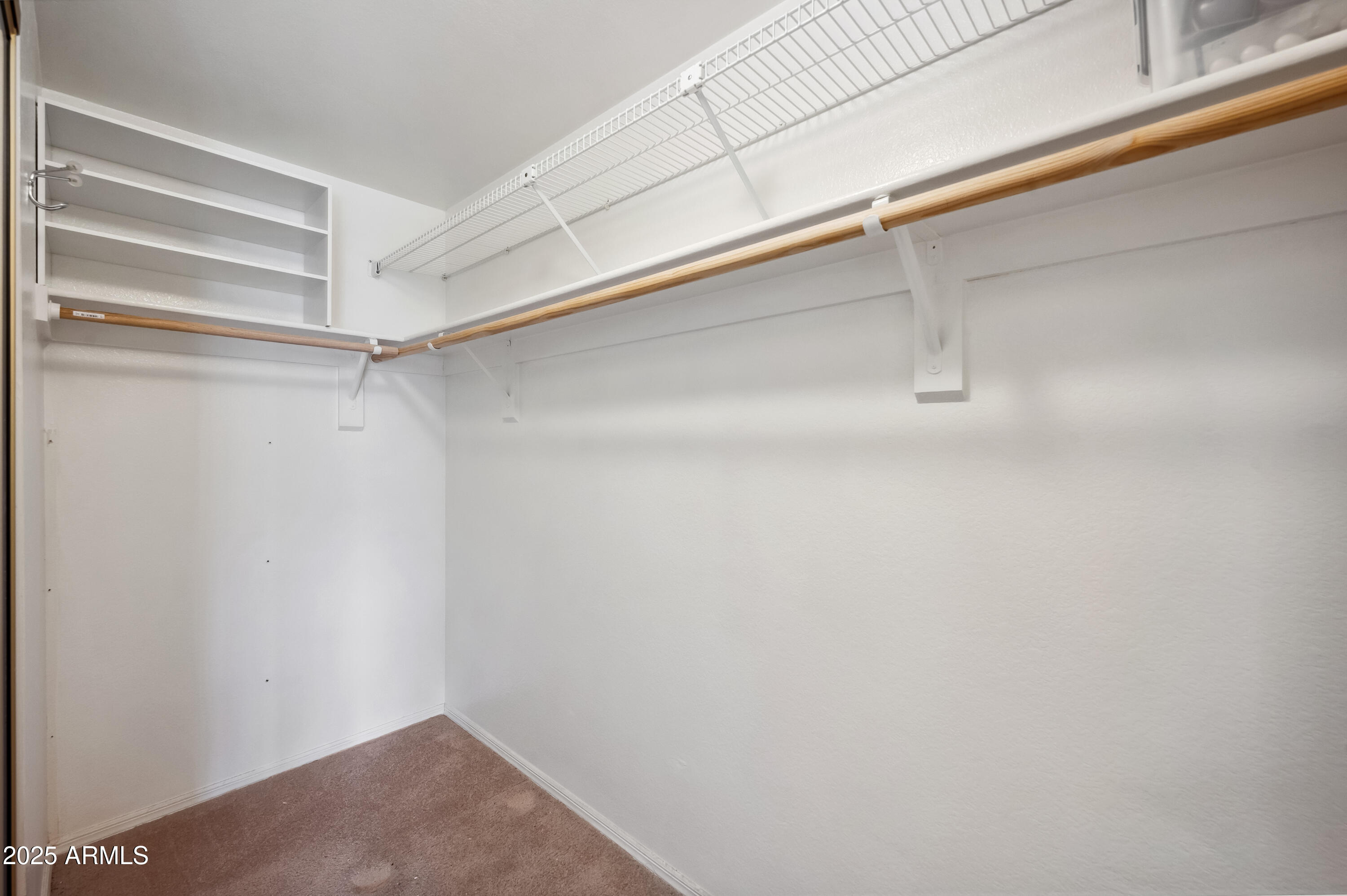 8881 E MEADOW HILL Drive