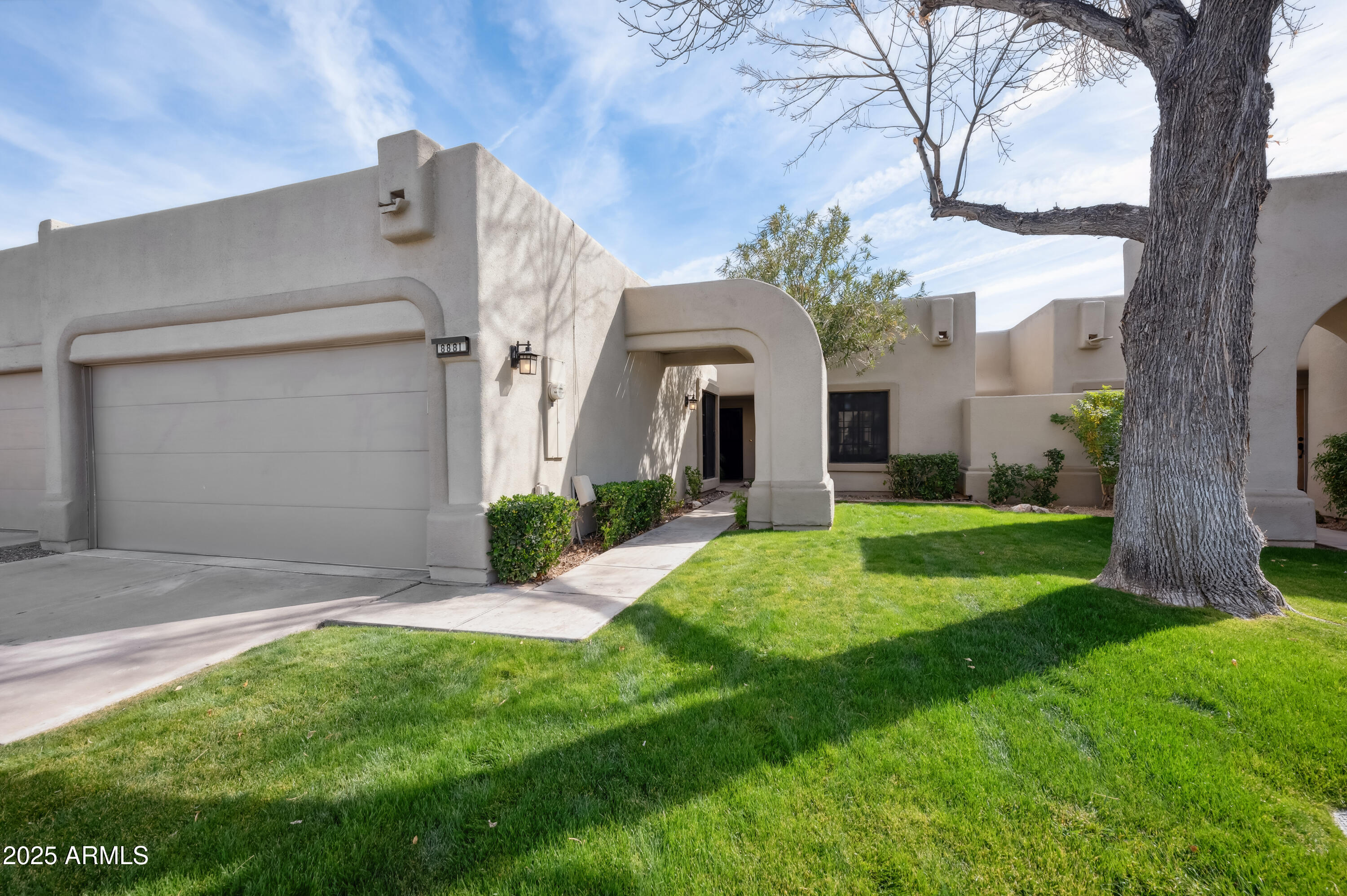 8881 E MEADOW HILL Drive