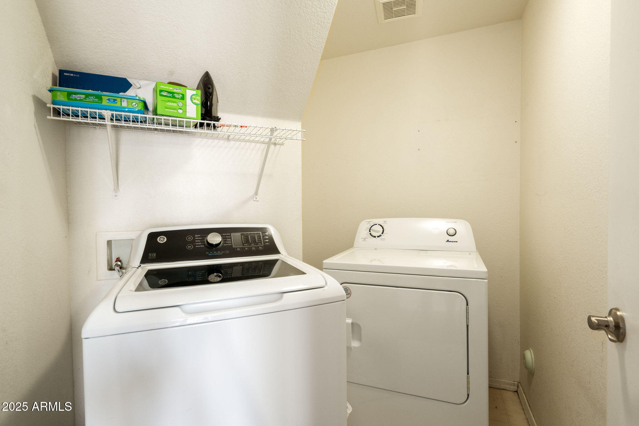 280 S ELIZABETH Way, 26