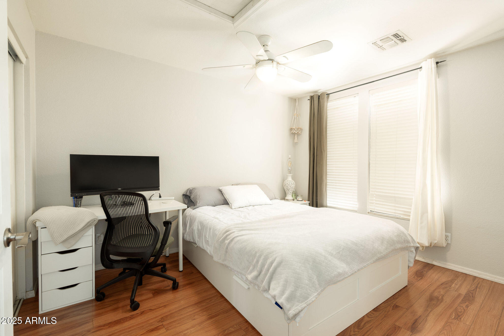 280 S ELIZABETH Way, 26