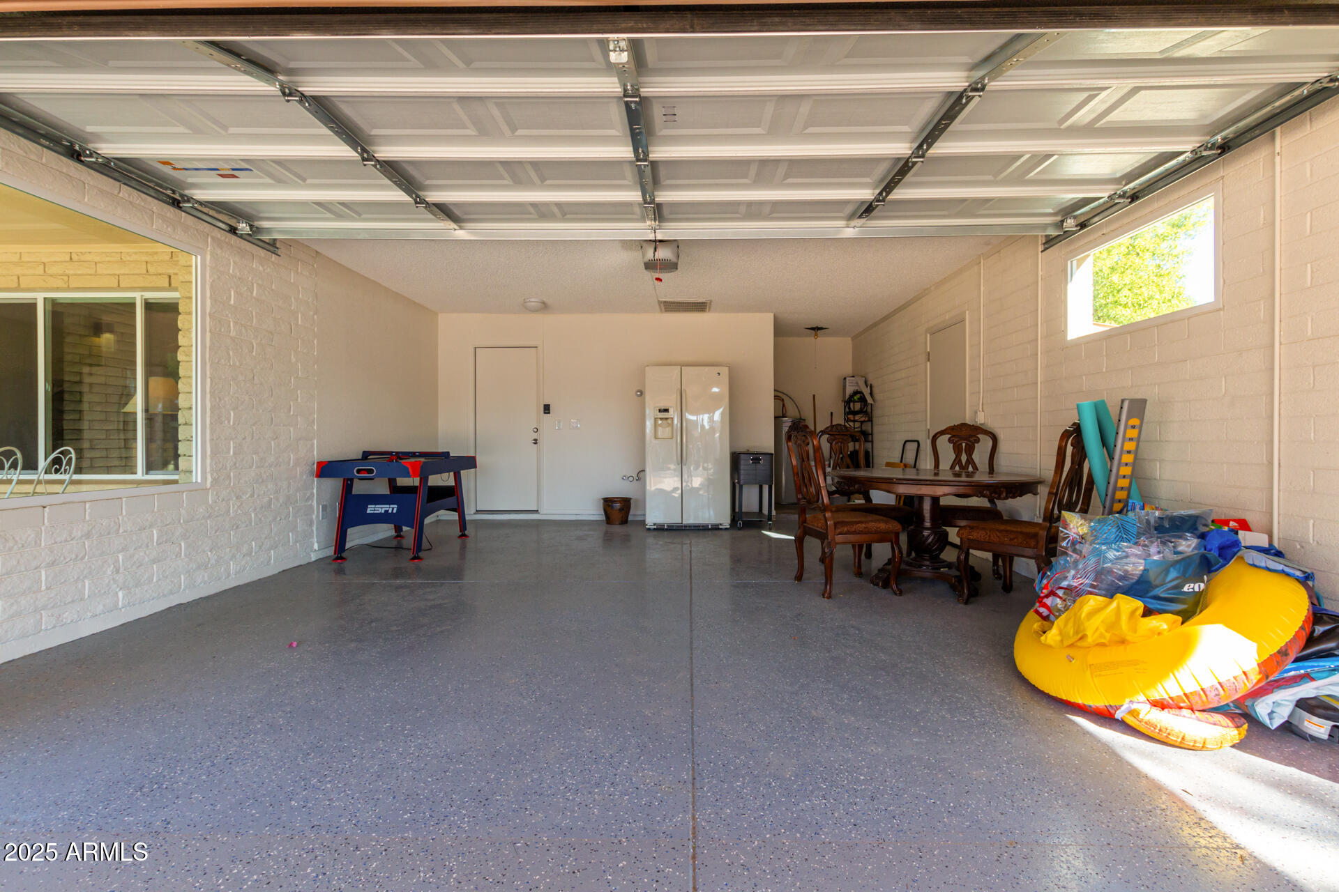 4524 E VOLTAIRE Avenue