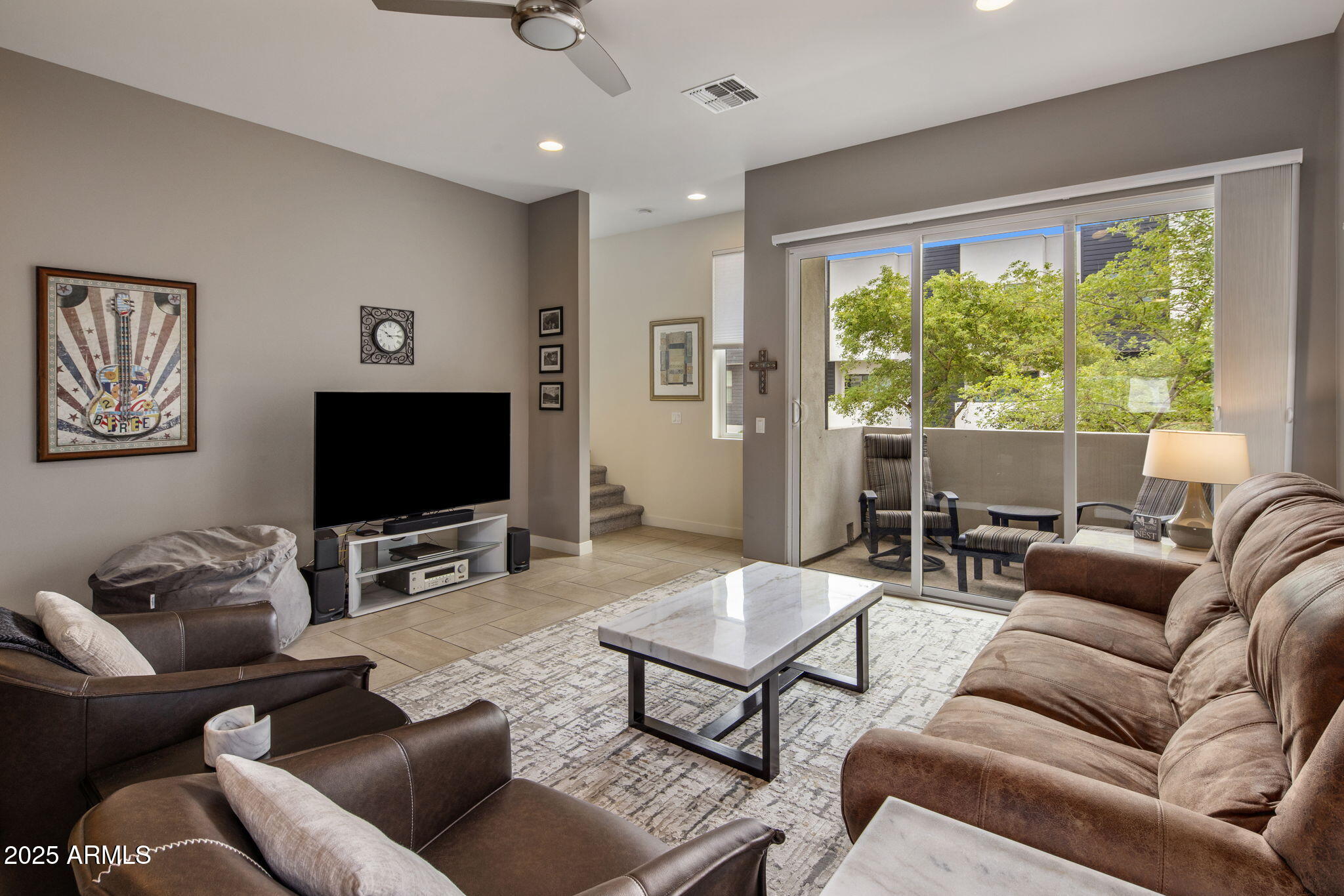325 E CORONADO Road, 19