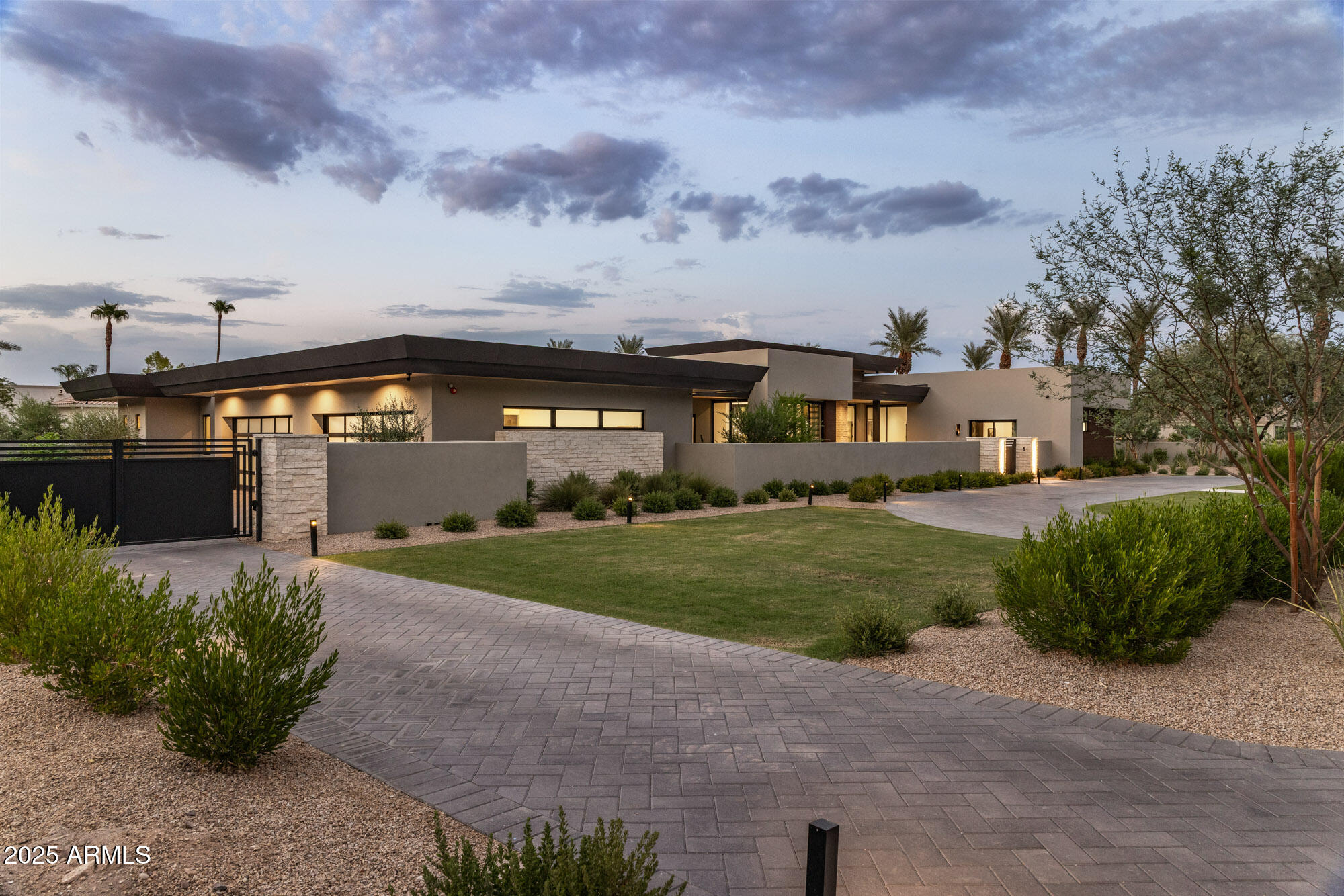 7044 E CHENEY Drive