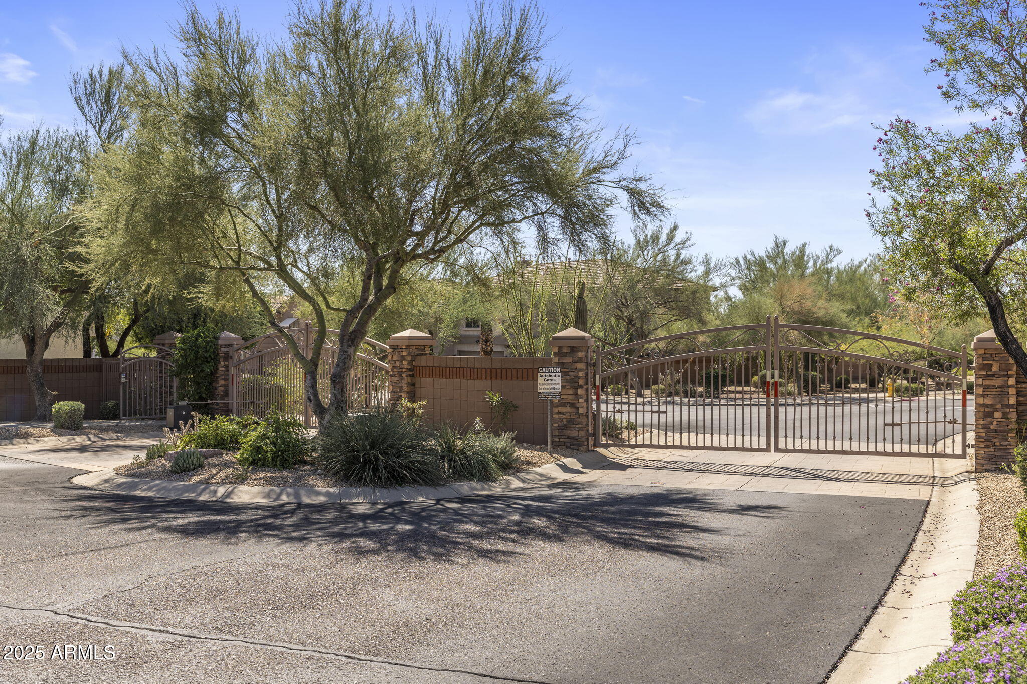 2405 W BARBIE Lane