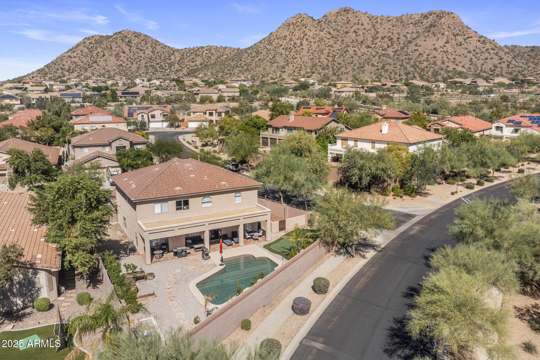 2405 W BARBIE Lane