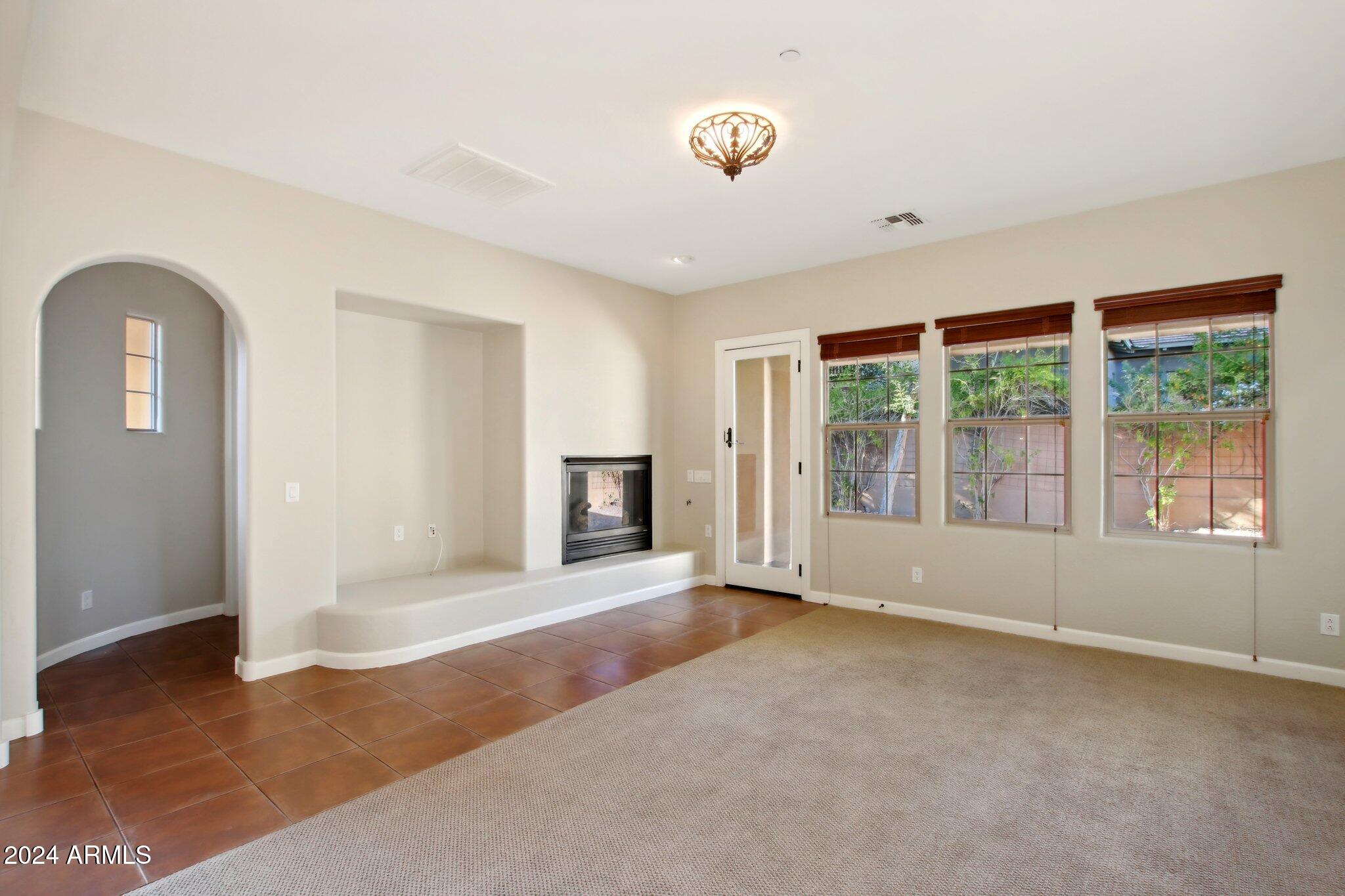 9344 E VIA DE VAQUERO Drive